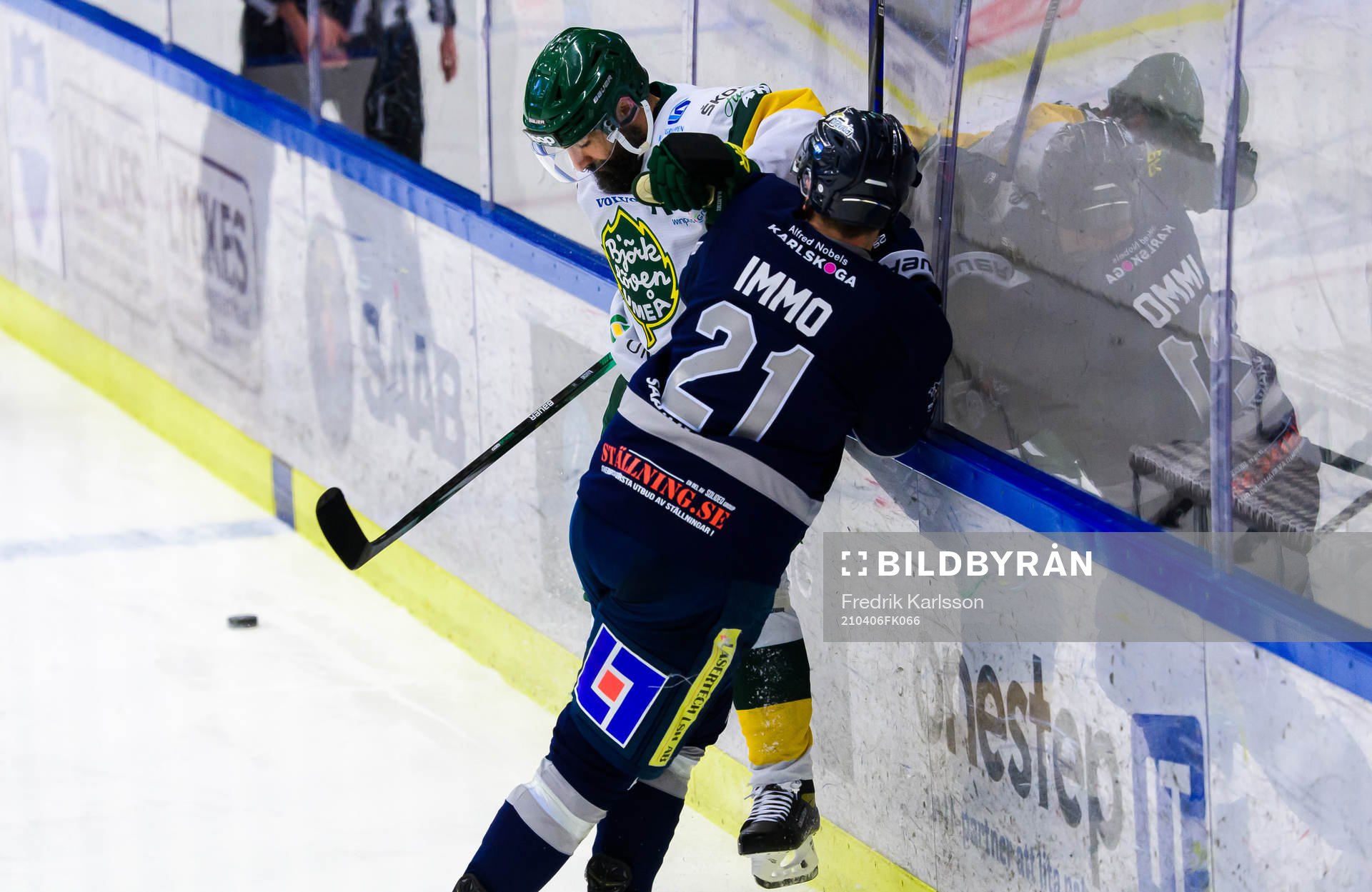 Björklövens Daniel Rahimi och Karlskogas Tor Immo