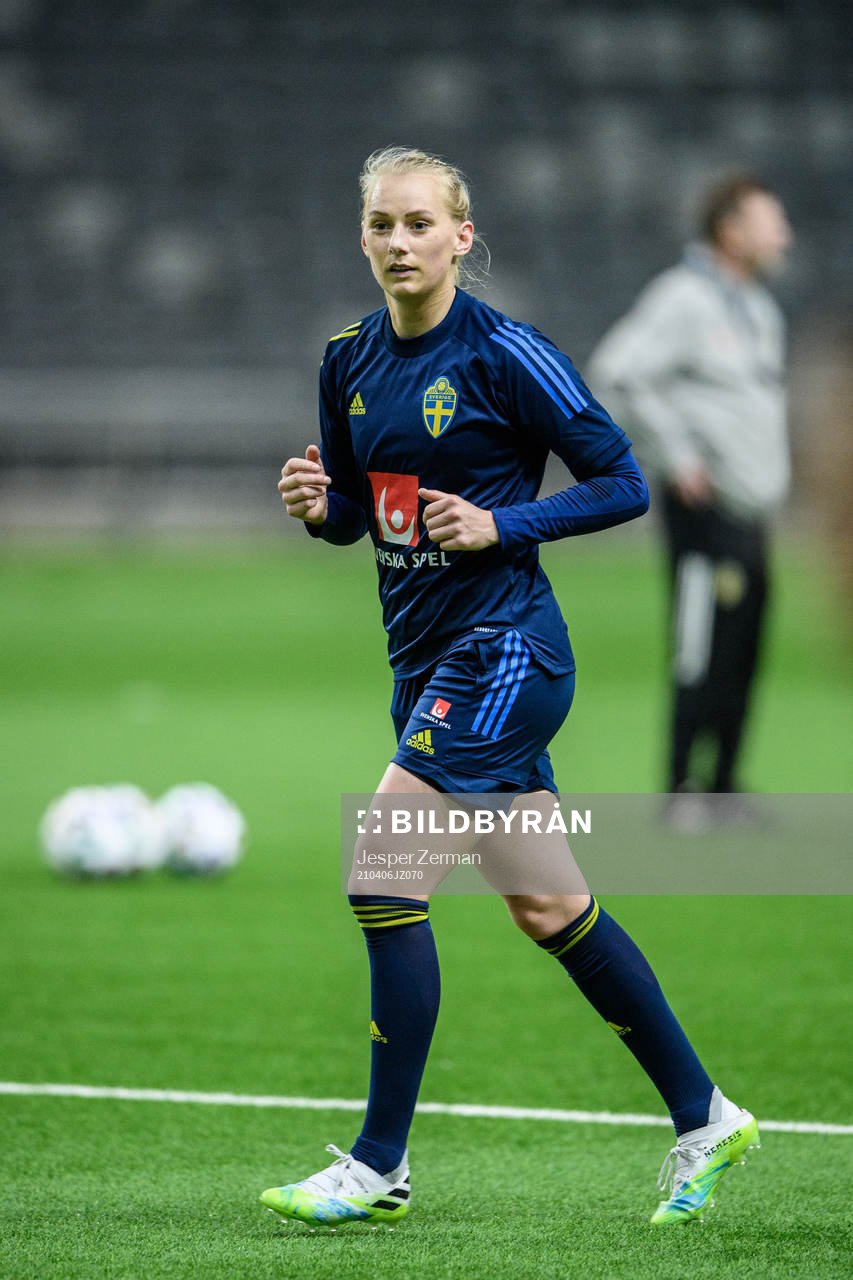 Stina Blackstenius of Sweden
