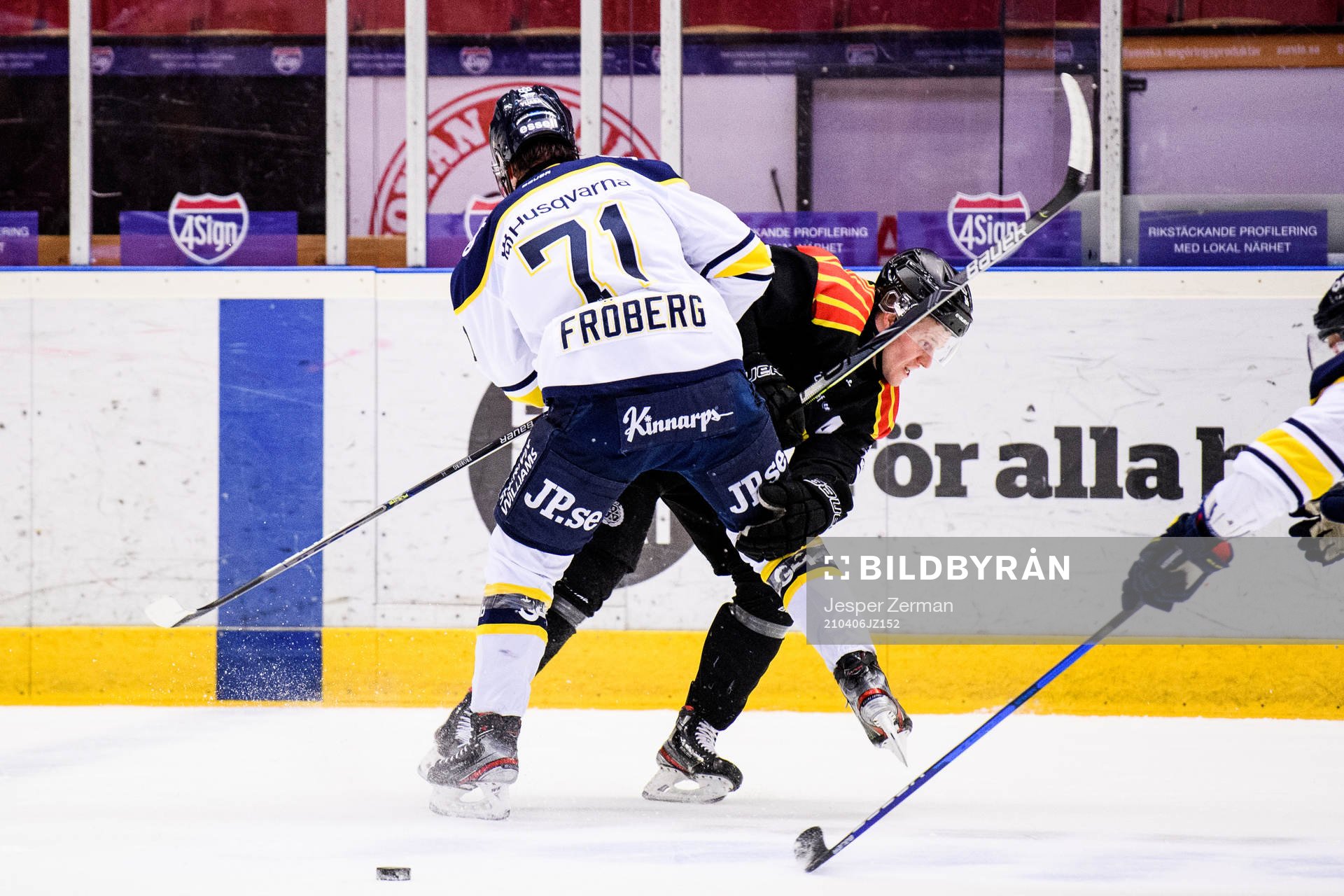 s Linus Fröberg och Brynäs Linus Ölund