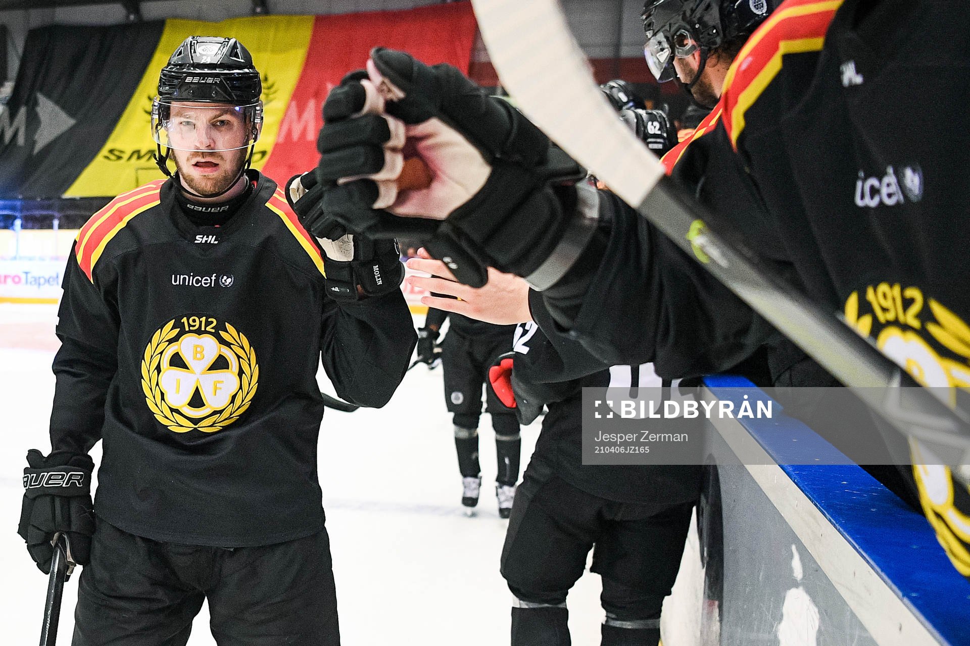 Brynäs Emil Molin jublar