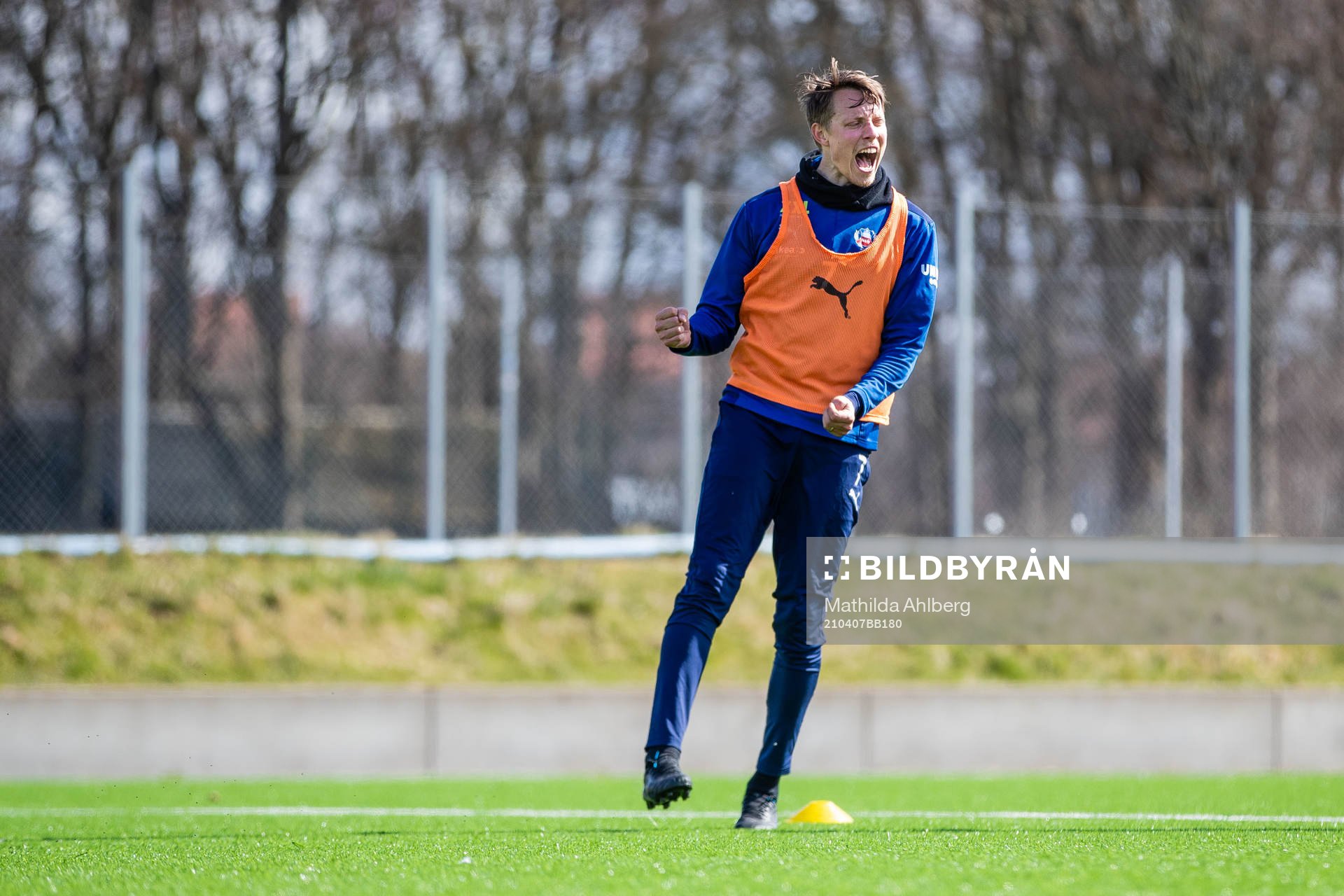 Viktor Lundberg jublar