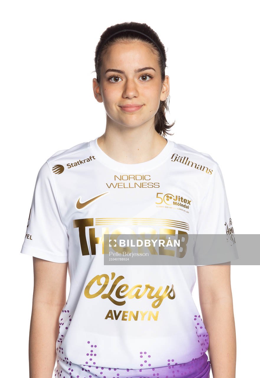 Jitex Andrea Pajovic poserar för ett porträtt den 7 april 2021 i Mölndal.