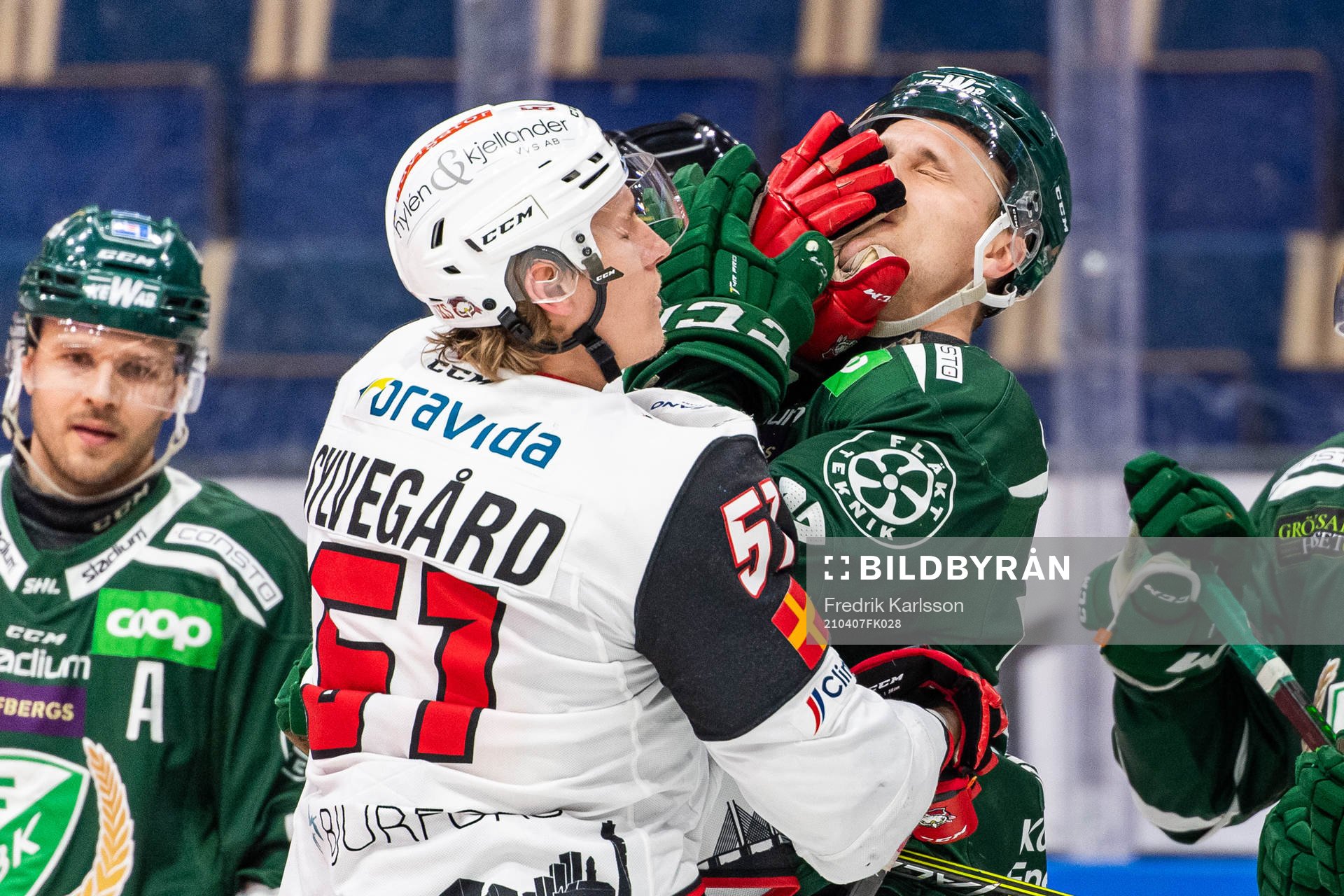 Malmö Redhawks Tobias Ekberg och Färjestads Adam Ginning