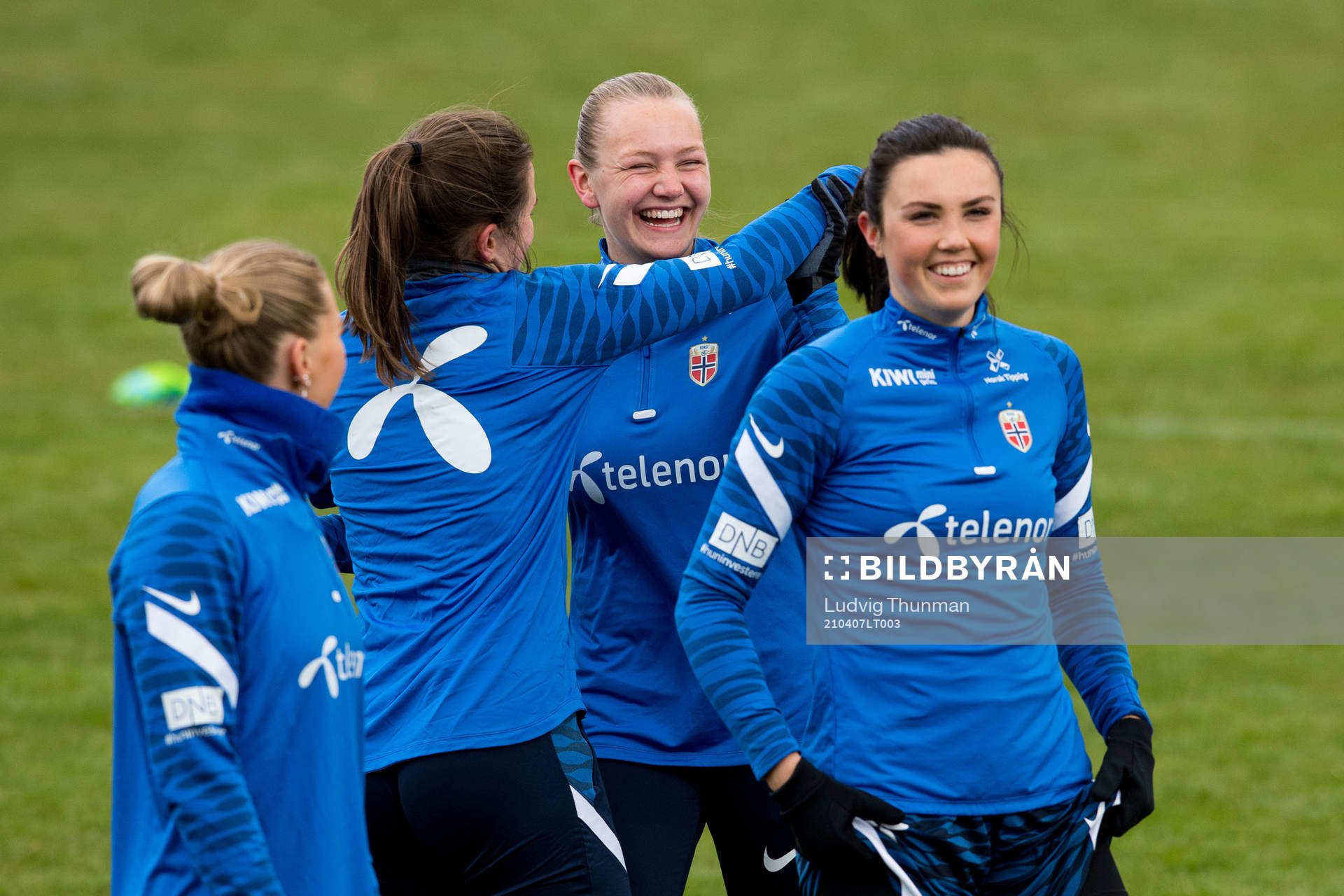 Frida Leonhardsen Maanum and Ingrid Syrstad Engen of the