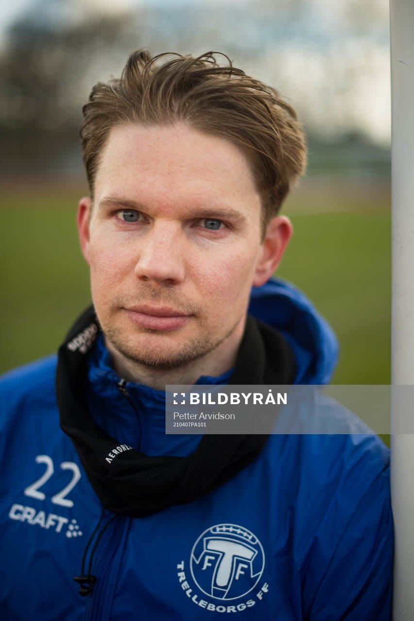 Johan Blomberg poserar för ett porträtt efter en fotbollsträning med Trelleborg den 7 april 2021 i Trelleborg. 