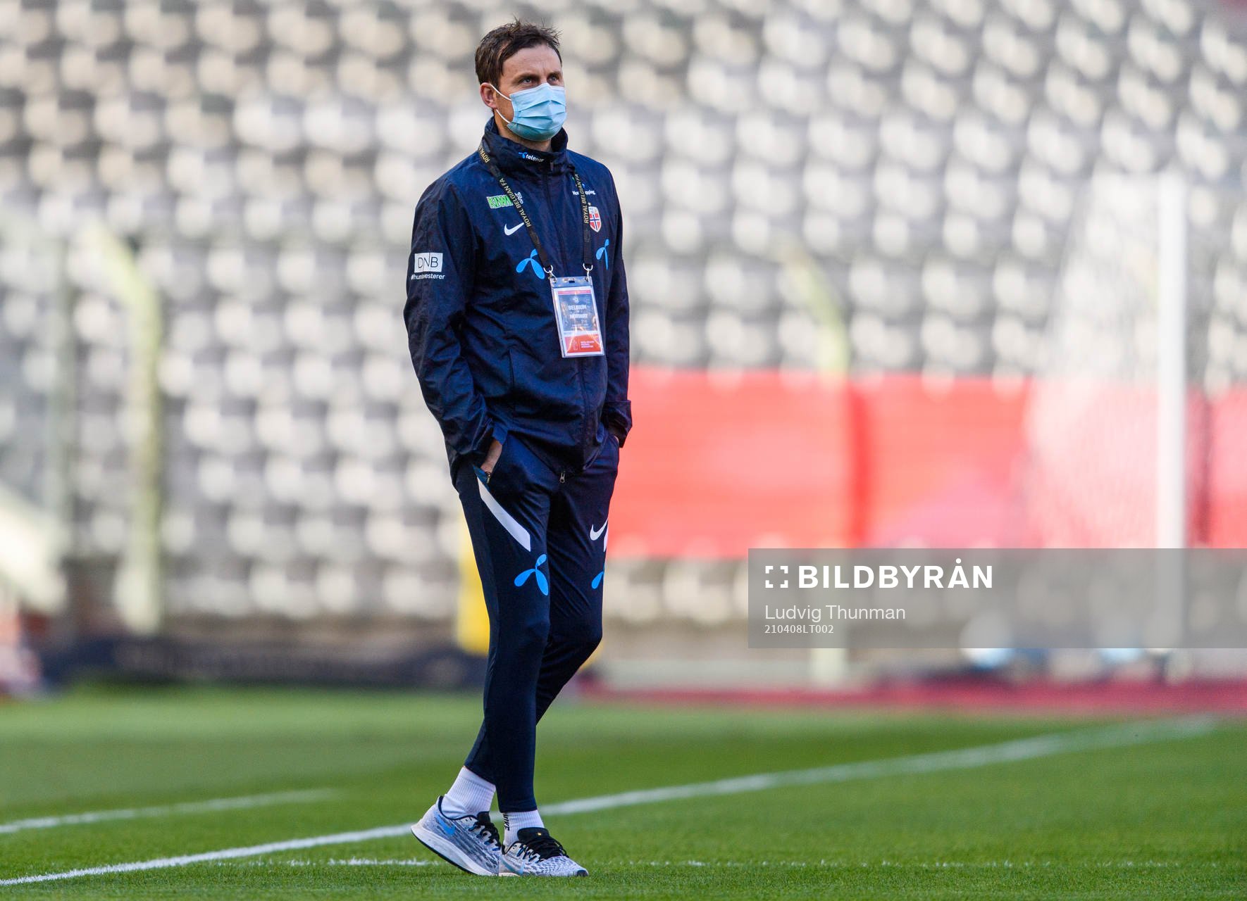 Roger Eskeland, goalkeeper coach of Norway walk the pitch