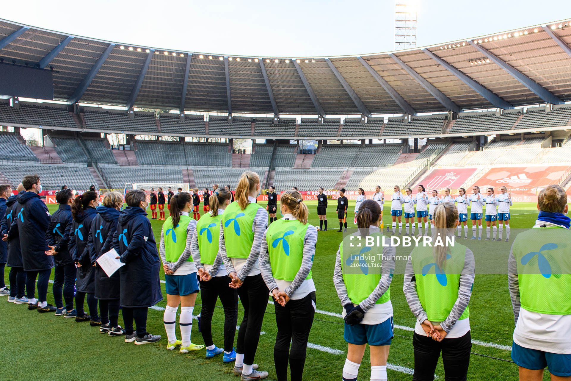 Players of Norway line up