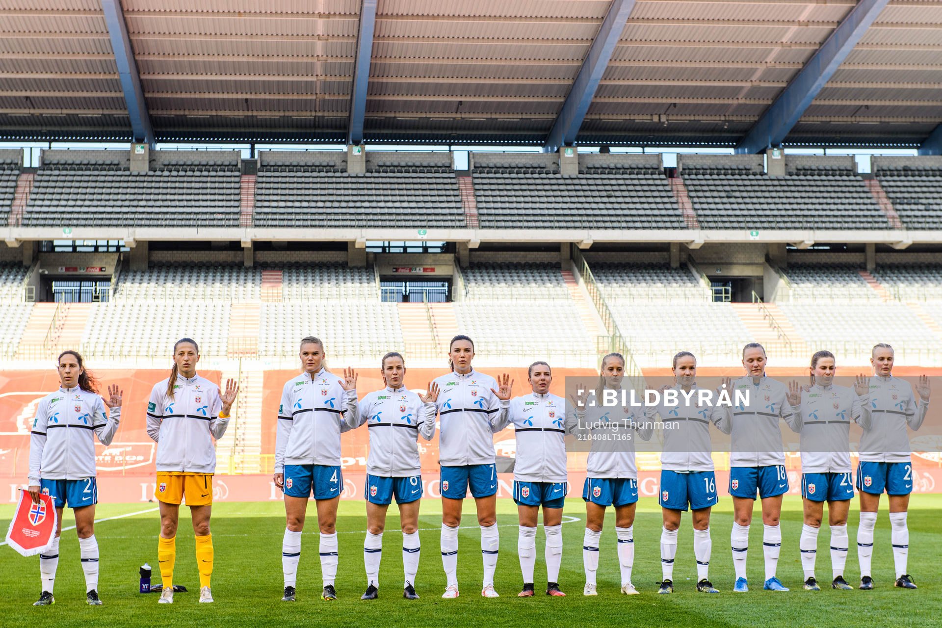 Ingrid Moe Wold, goalkeeper Cecilie Fiskerstrand, Kristine