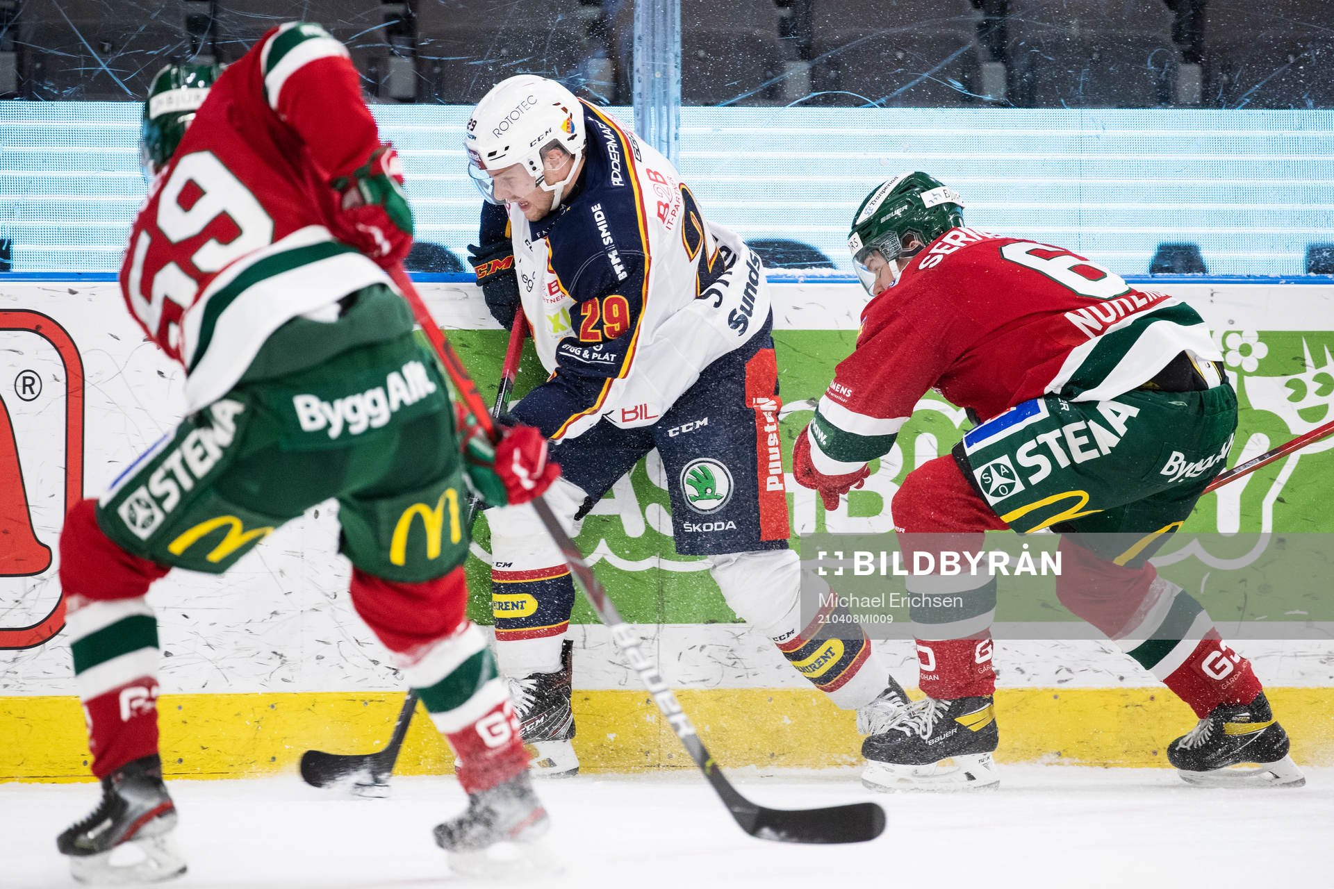 Frölundas Simon Hjalmarsson och Mattias Norlinder mot