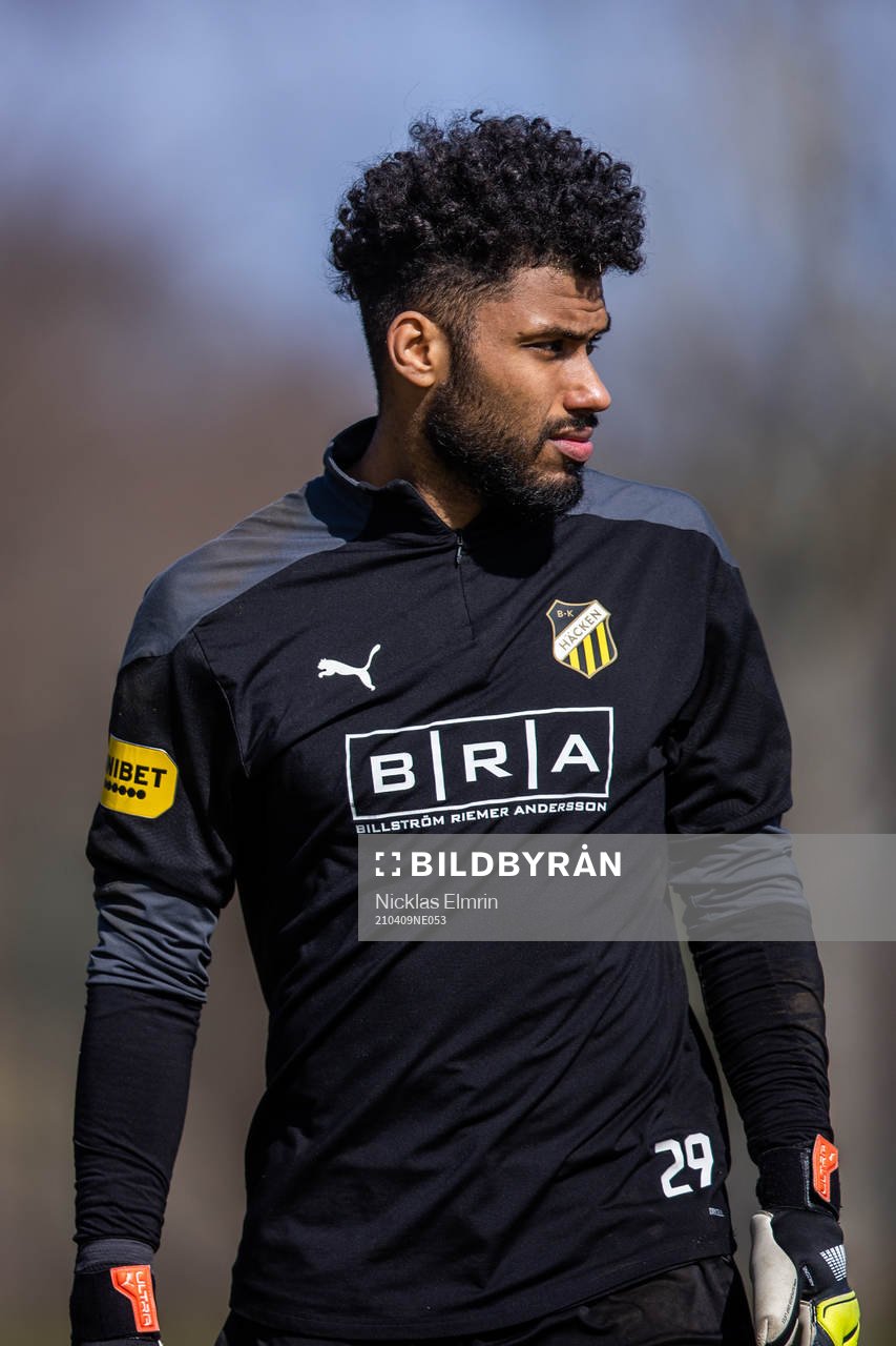 Häckens målvakt Jonathan Ursin Rasheed