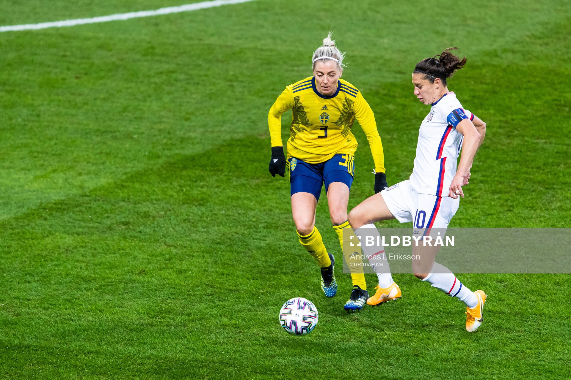 Linda Sembrant of Sweden and Carli Lloyd of USA