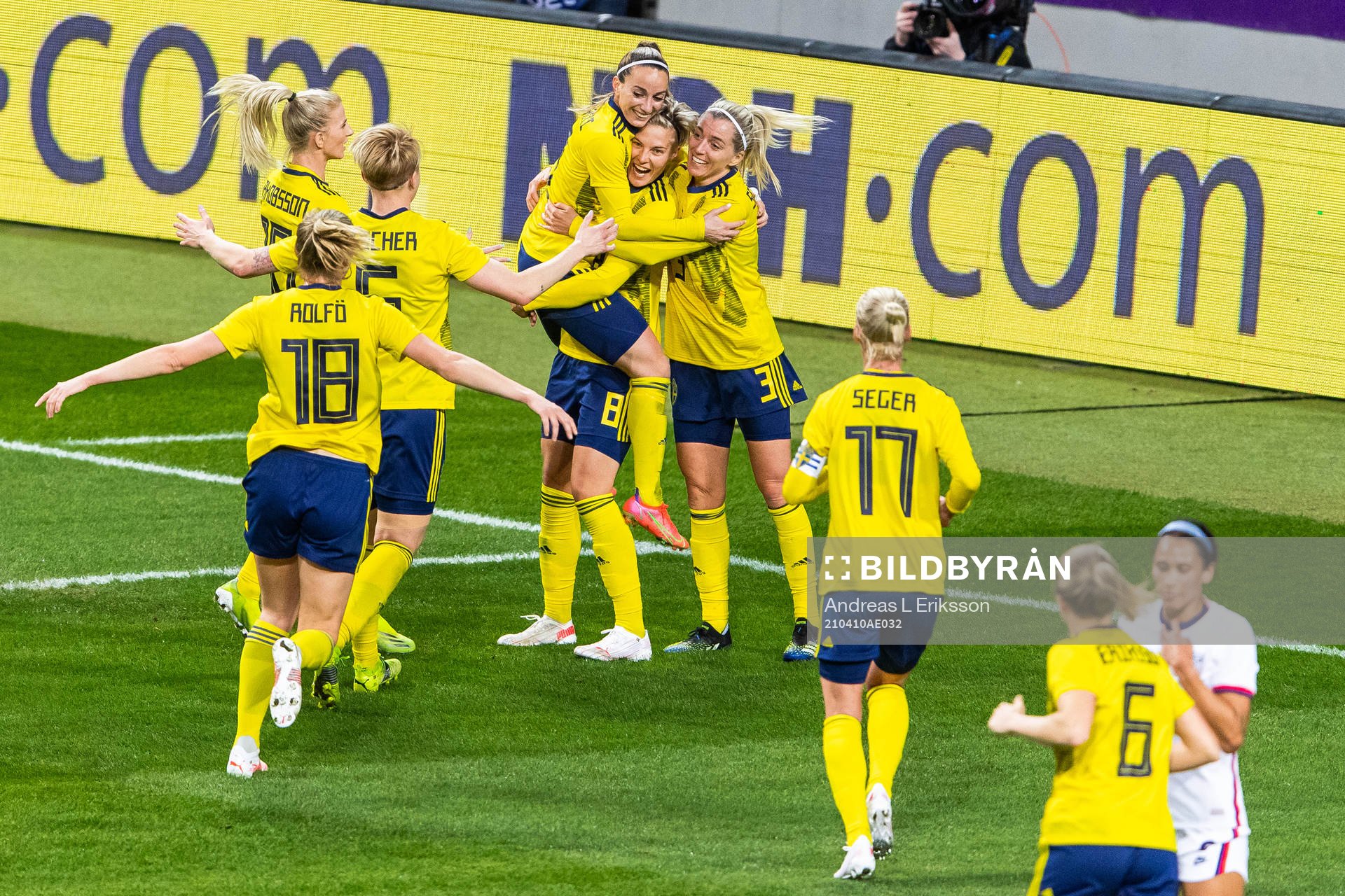 Lina Hurtig of Sweden celebrates with team mates