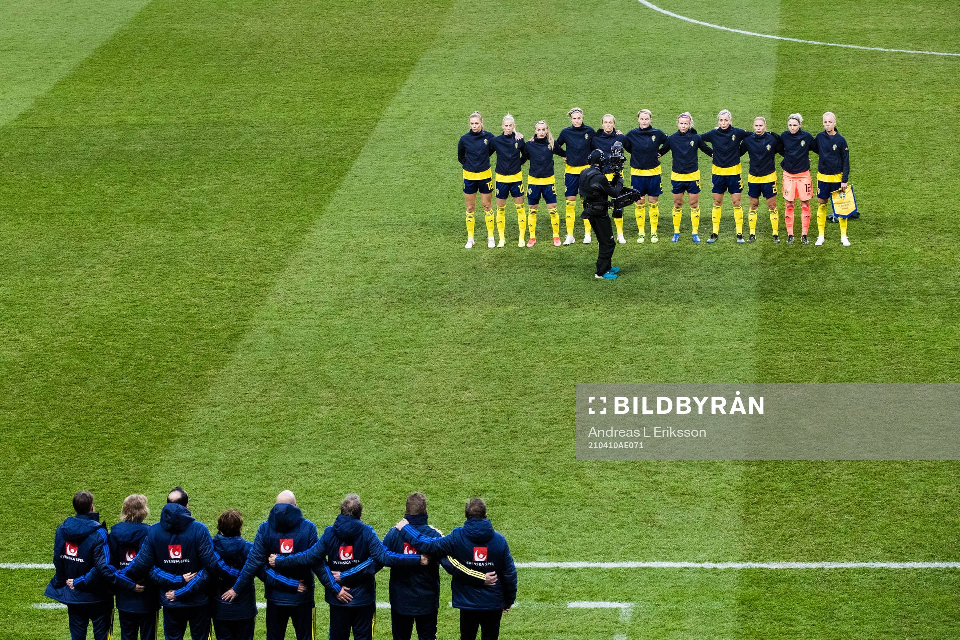 Staff and players of Sweden
