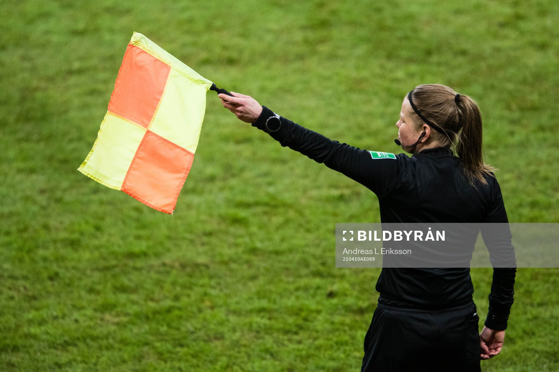 An assistant referee
