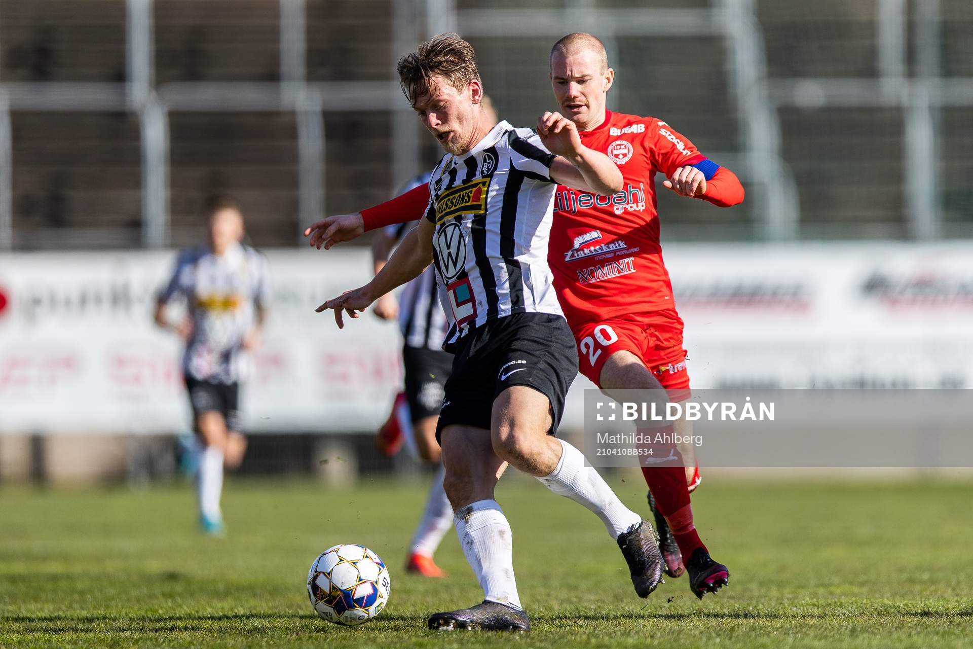 Landskronas Robin Hofsö och Värnamos Freddy Winsth