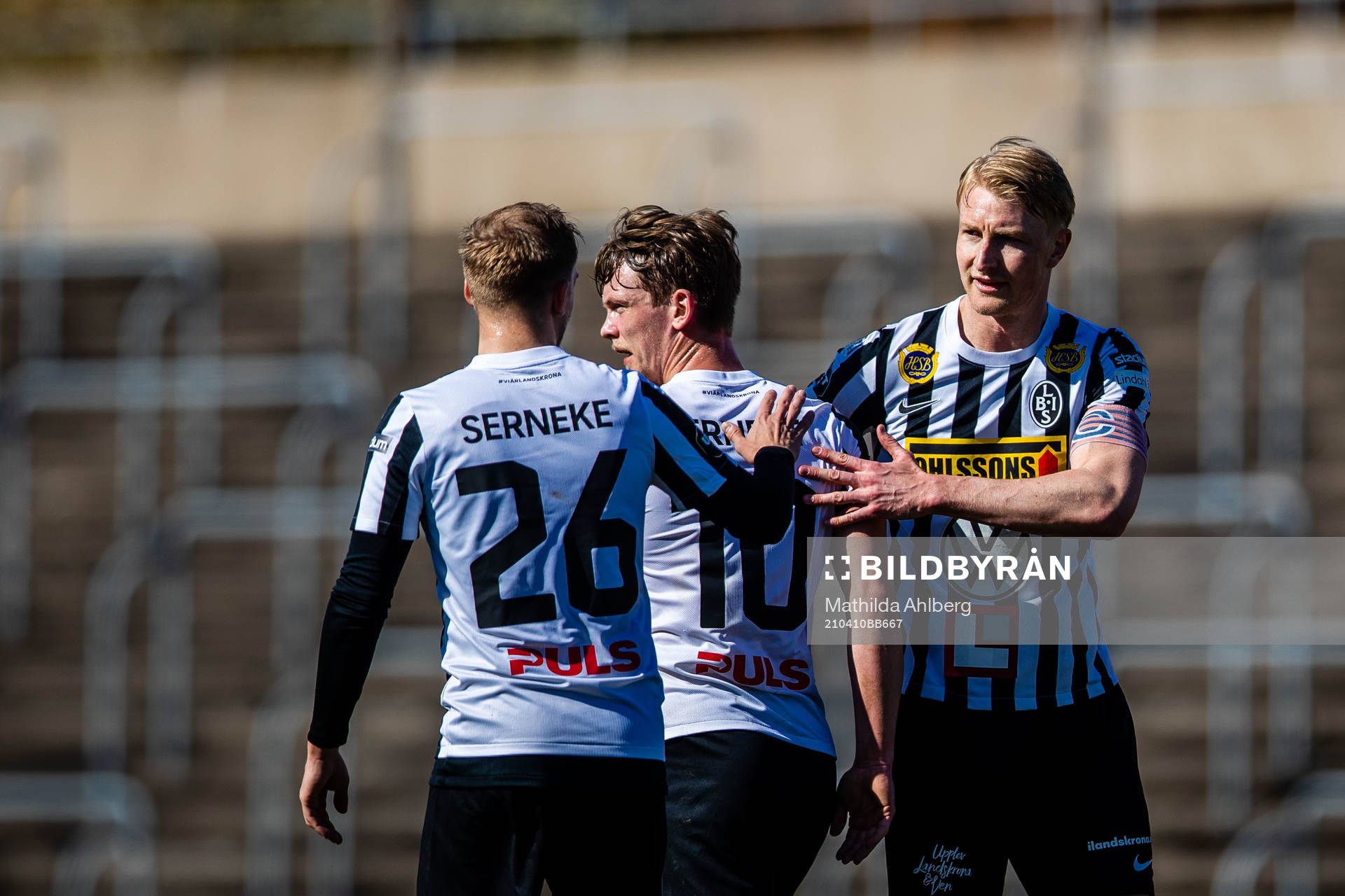 Landskronas Robin Hofsö och Viktor Wihlstrand jublar
