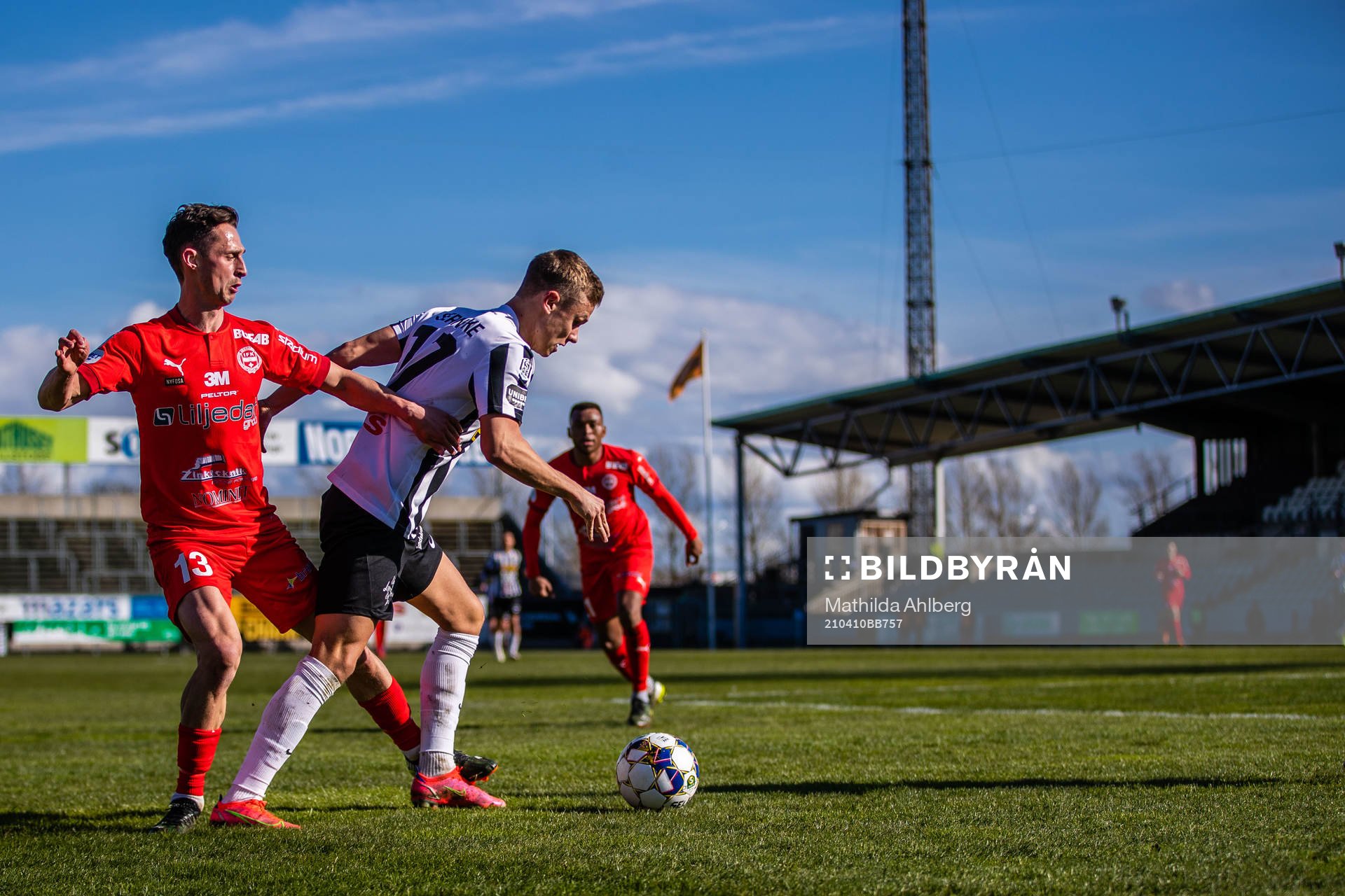 Värnamos Joel Craig Stevens och Landskronas Oscar Petersson