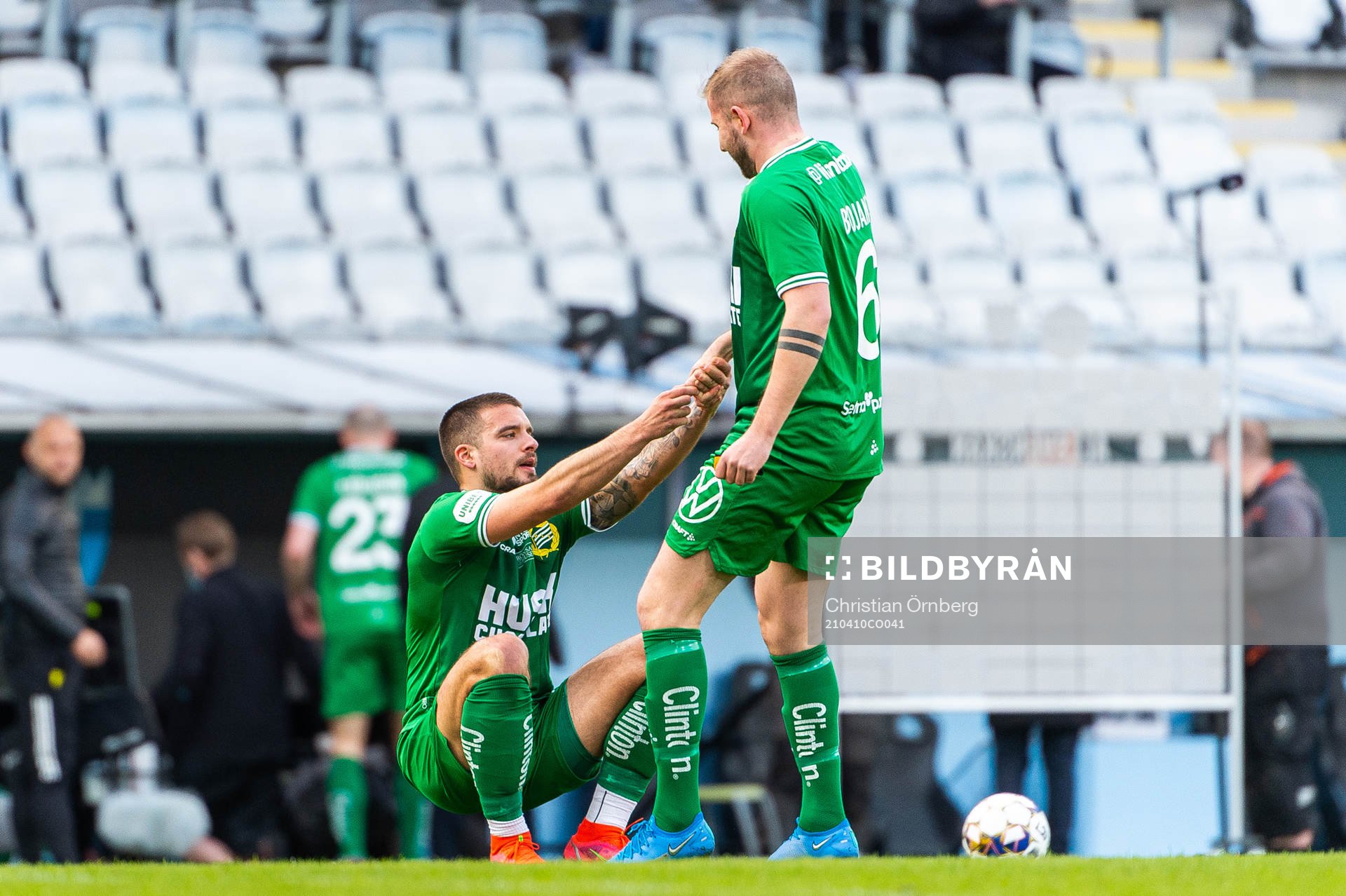 Hammarbys Vladimir Rodic och Darijan Bojanic deppar