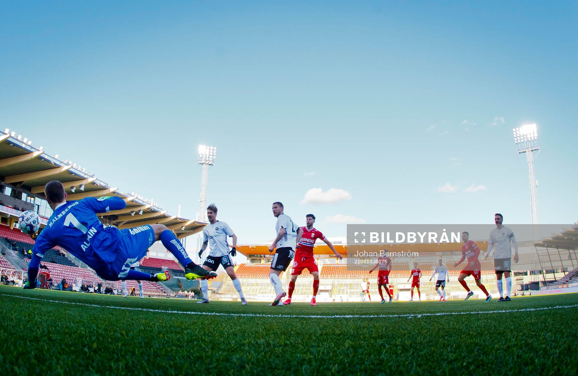 Örebros målvakt Bobby Allain, Daniel Björnkvist och