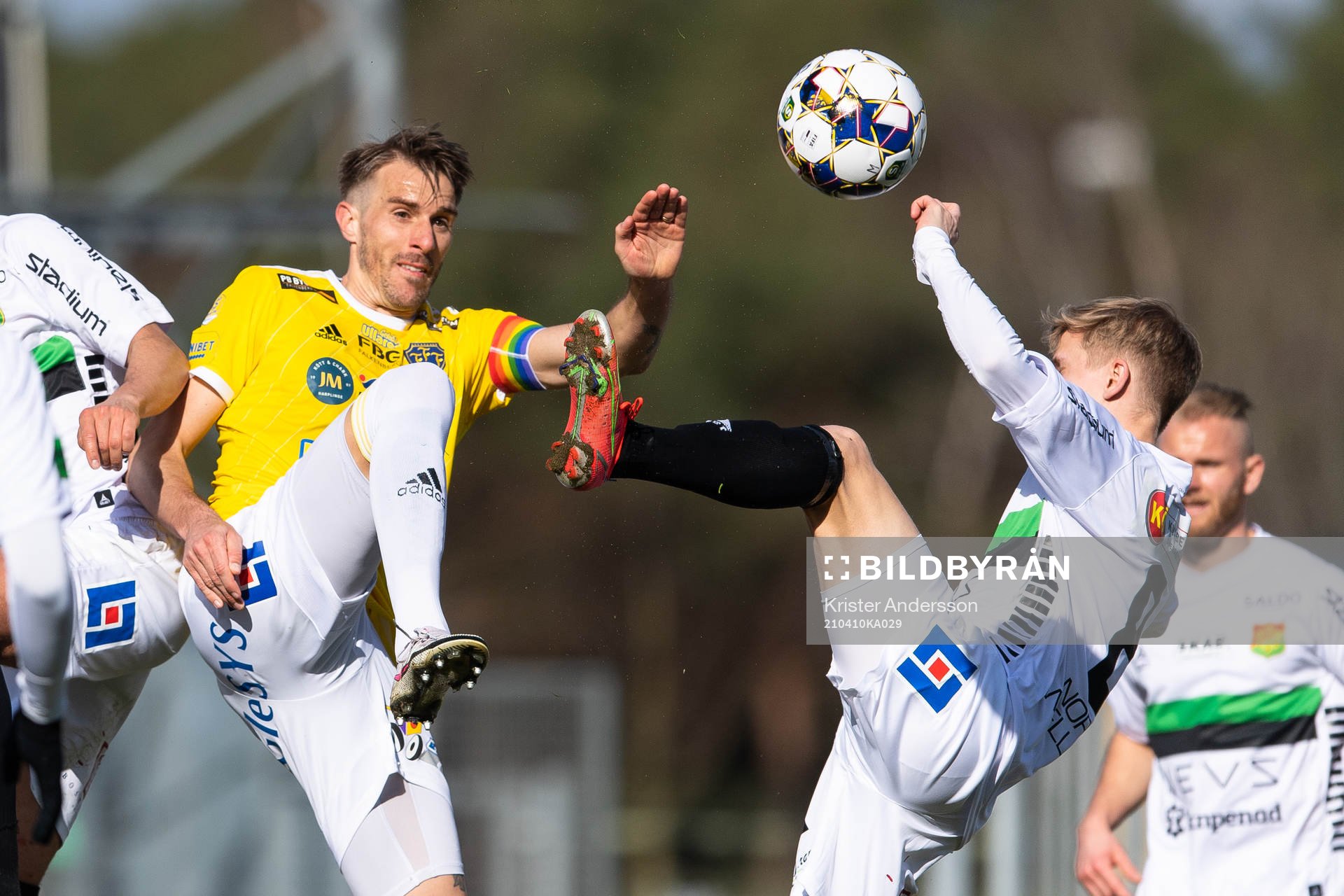 Falkenbergs Tobias Karlsson och GAIS Viktor Alexandersson