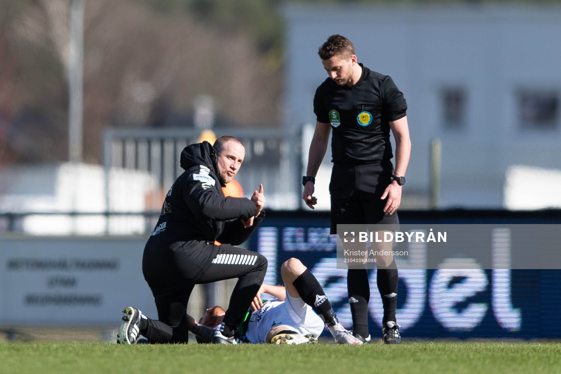 GAIS fystränare Conor McDonagh signalerar för byte av
