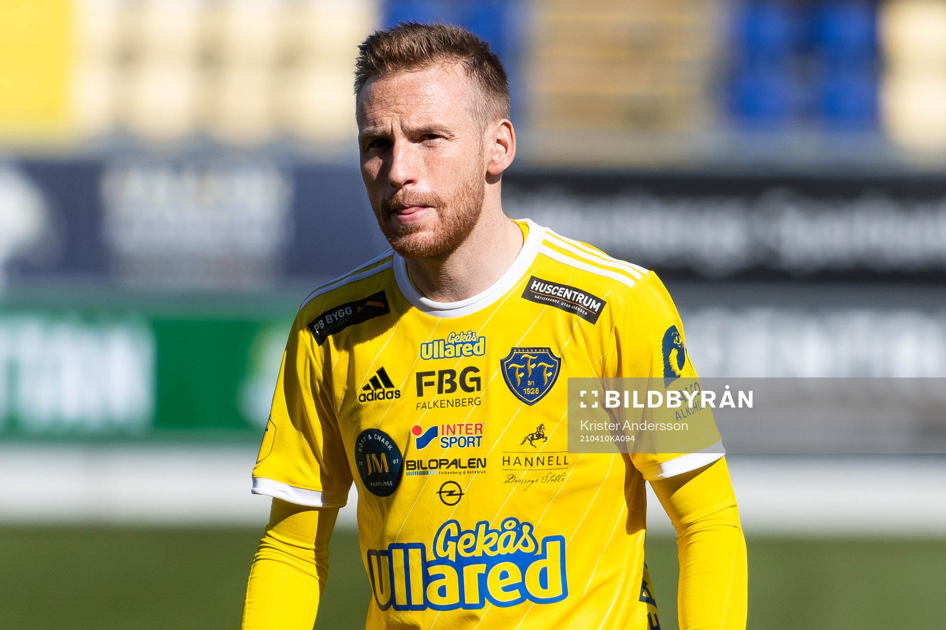 Falkenbergs Tobias Englund före fotbollsmatchen i