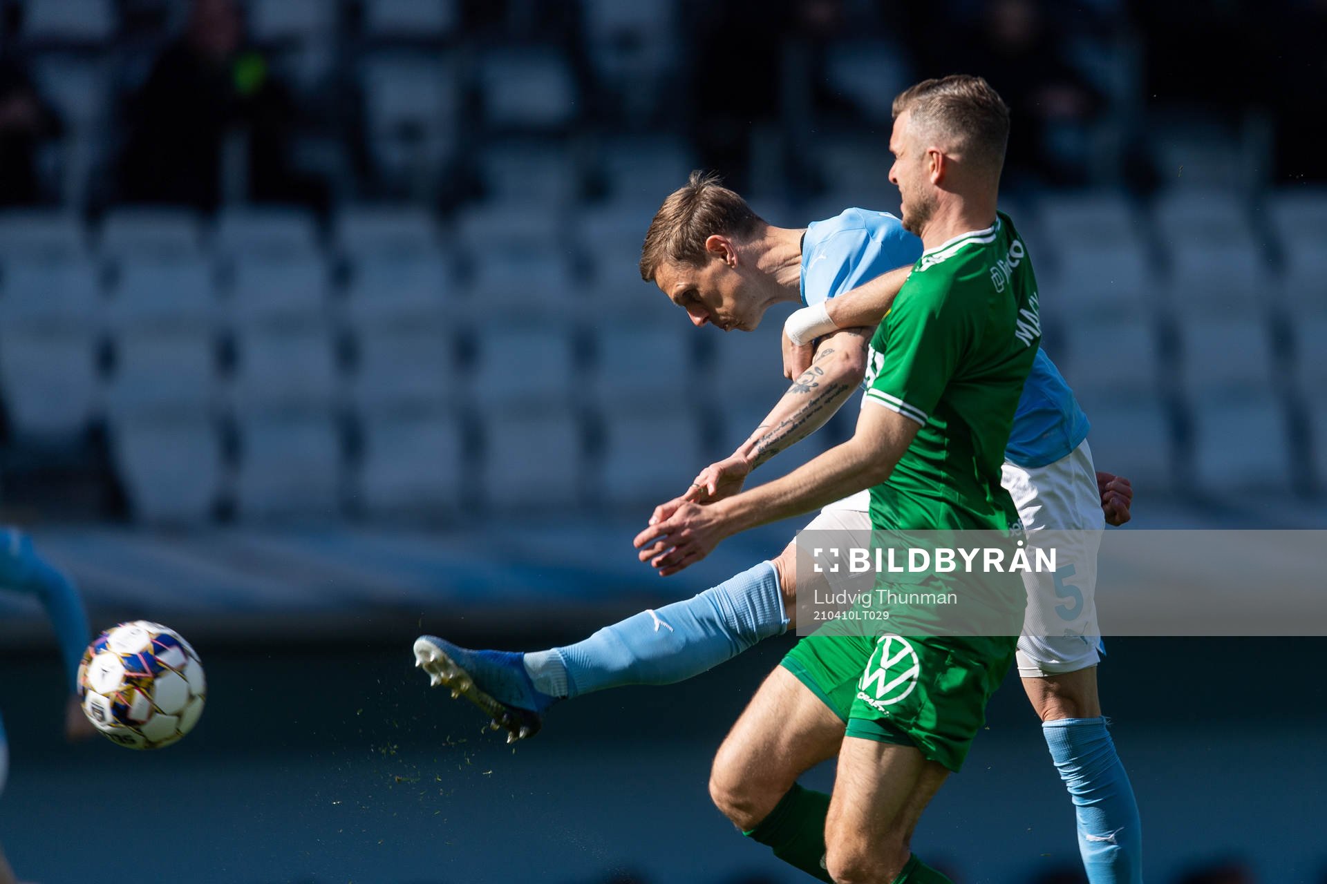 Malmö FFs Sören Rieks och Hammarbys Richard Magyar
