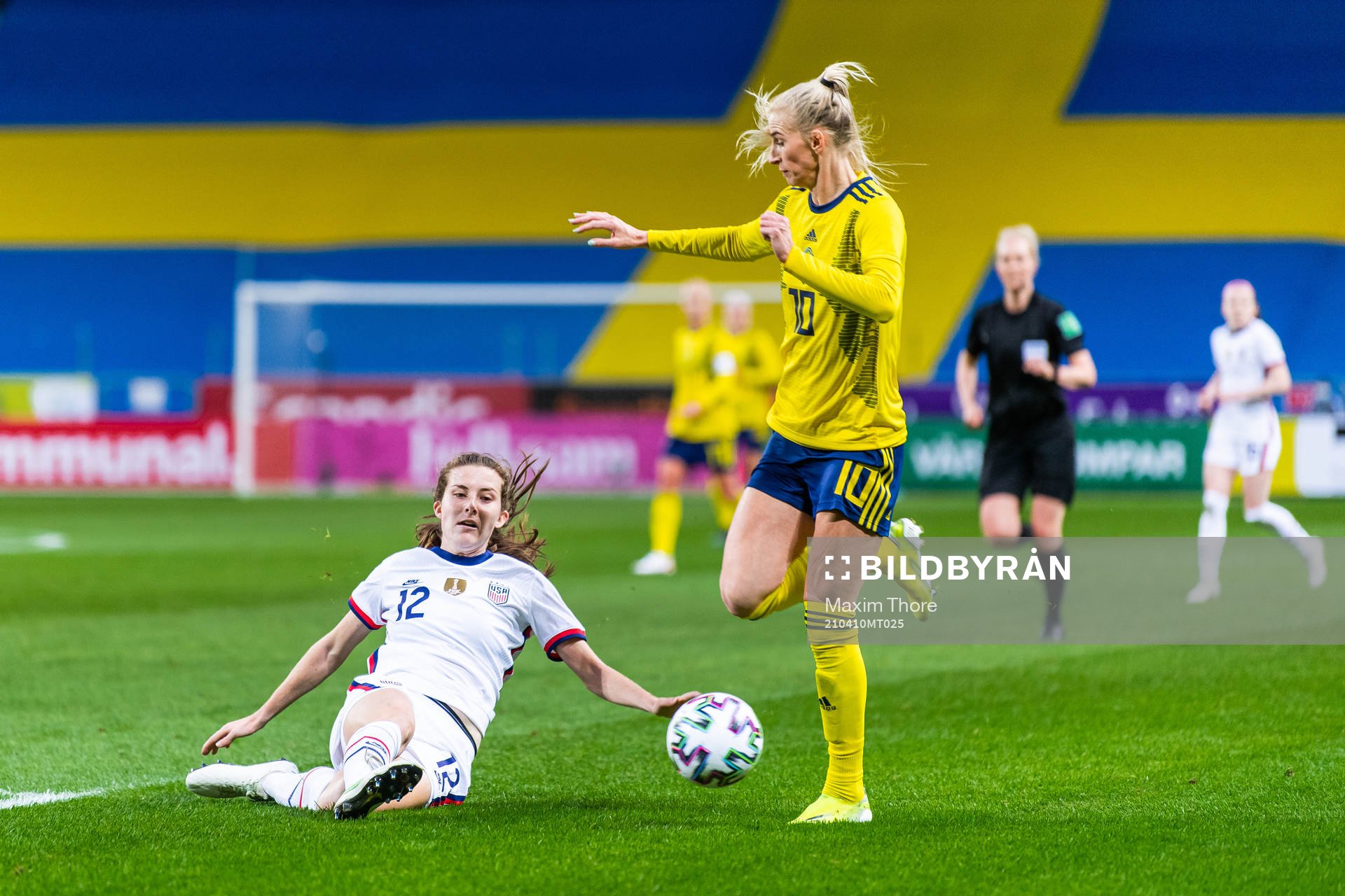 Tierna Davidson of USA and Sofia Jakobsson of Sweden