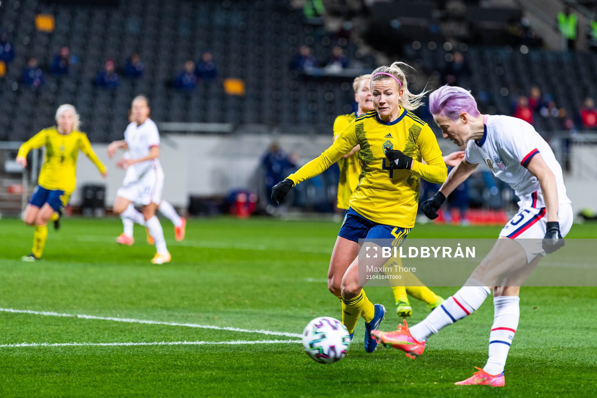 Hanna Glas of Sweden and Megan Rapinoe of USA