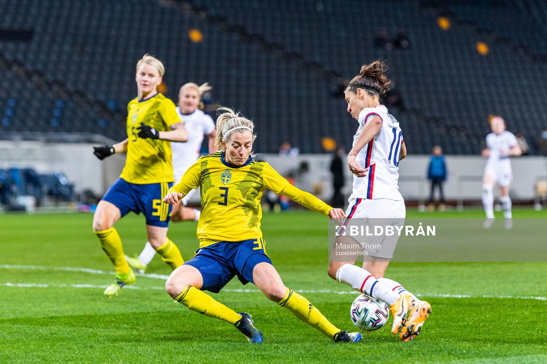Linda Sembrant of Sweden and Carli Lloyd of USA