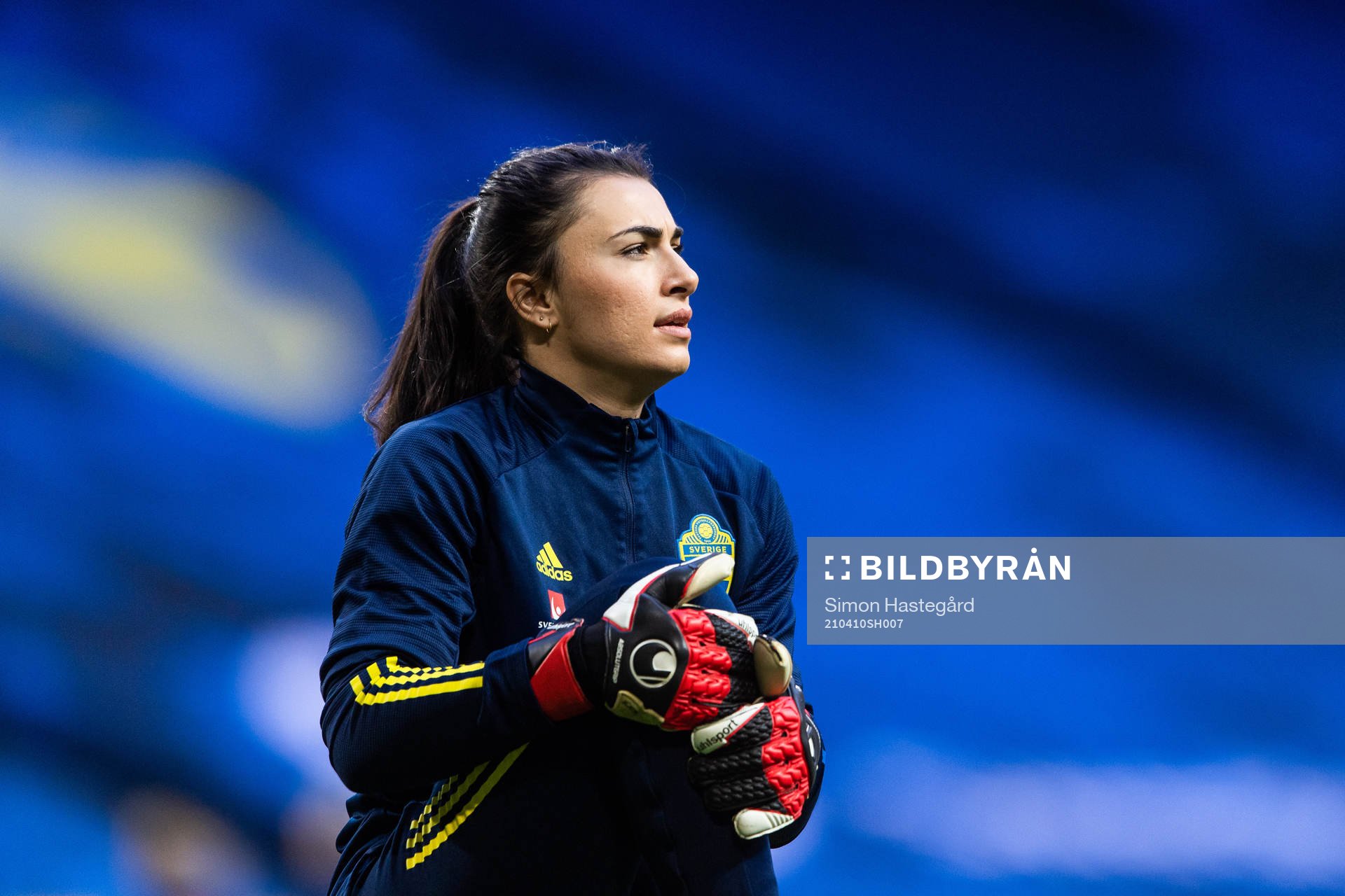 Goalkeeper Zecira Musovic of Sweden