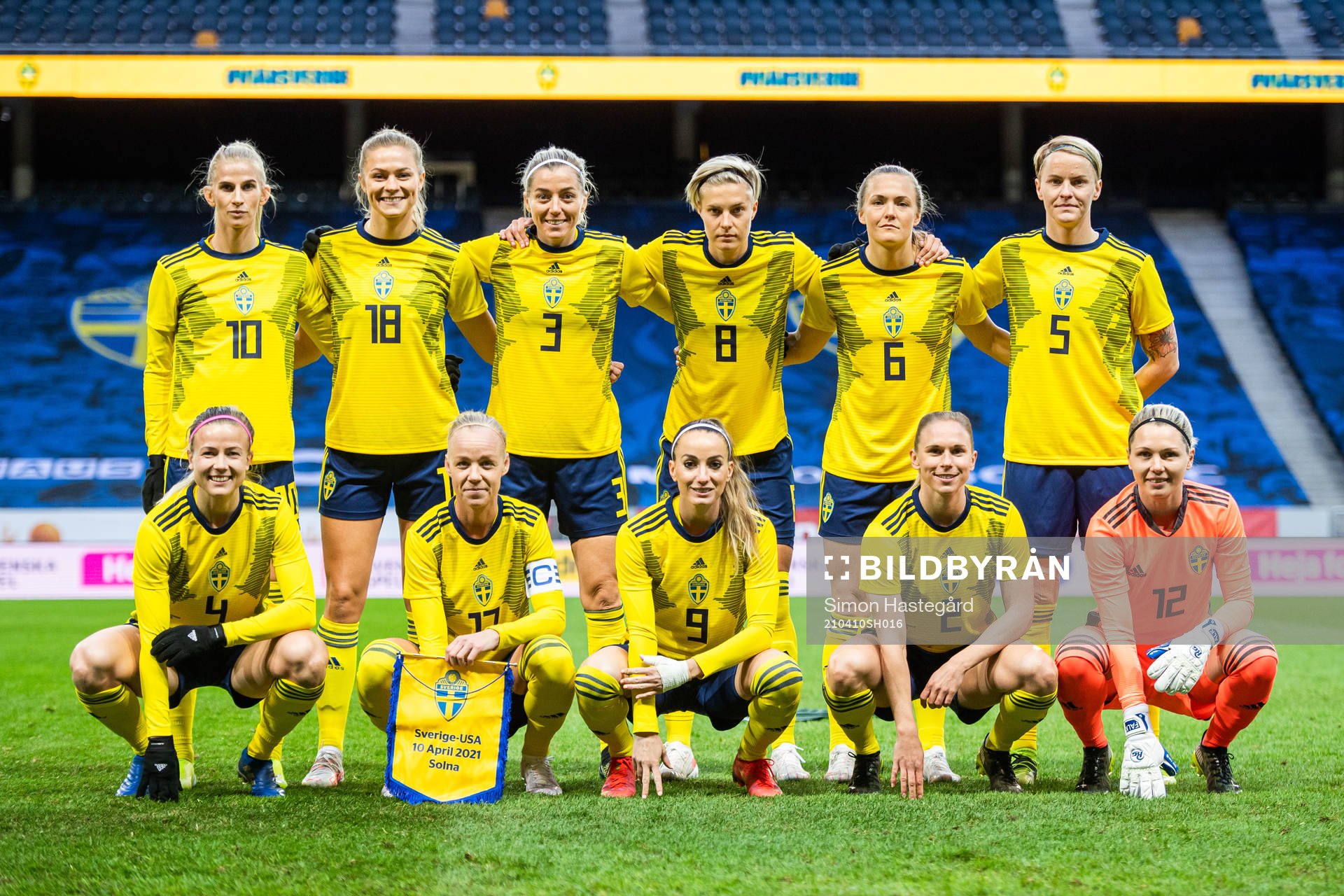 The starting eleven of Sweden, from the top left, Sofia