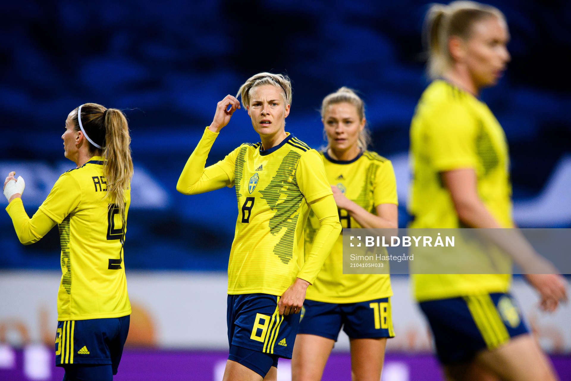 Kosovare Asllani, Lina Hurtig and Fridolina Rolfö of Sweden
