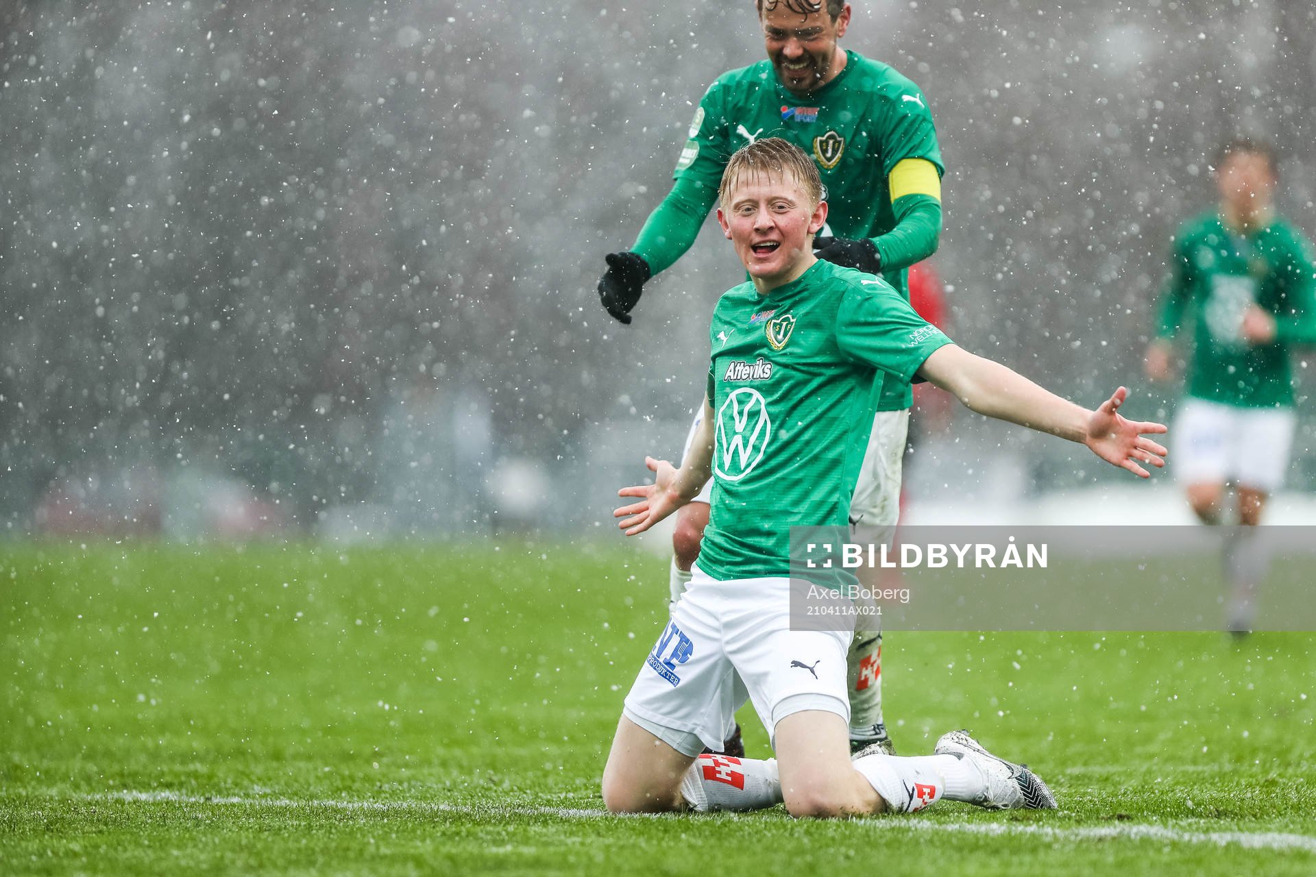 Jönköpings Elias Nordström jublar efter 5-1 under fotbollsmatchen i Superettan mellan Jönköpings Södra och Vasalund den 11 april 2021 i Huskvarna.