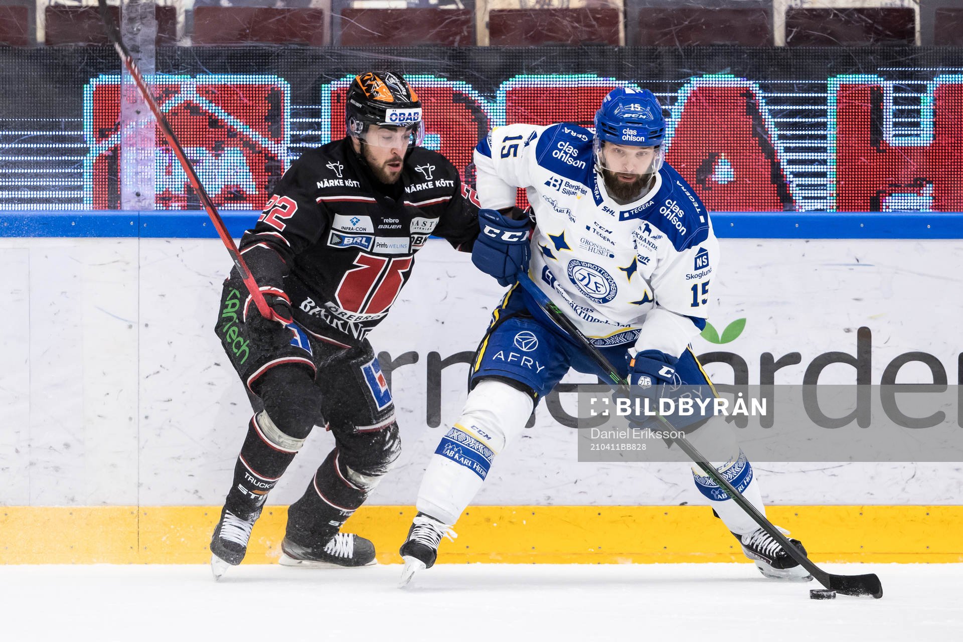Örebros Jonathan Andersson och Leksands Otto Paajanen