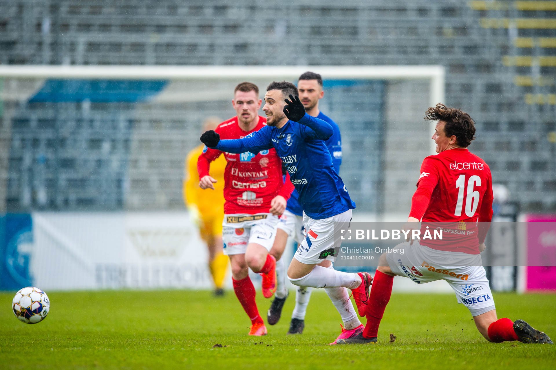 Norrbys Alexander Salo och Trelleborgs Dzenis Kozica
