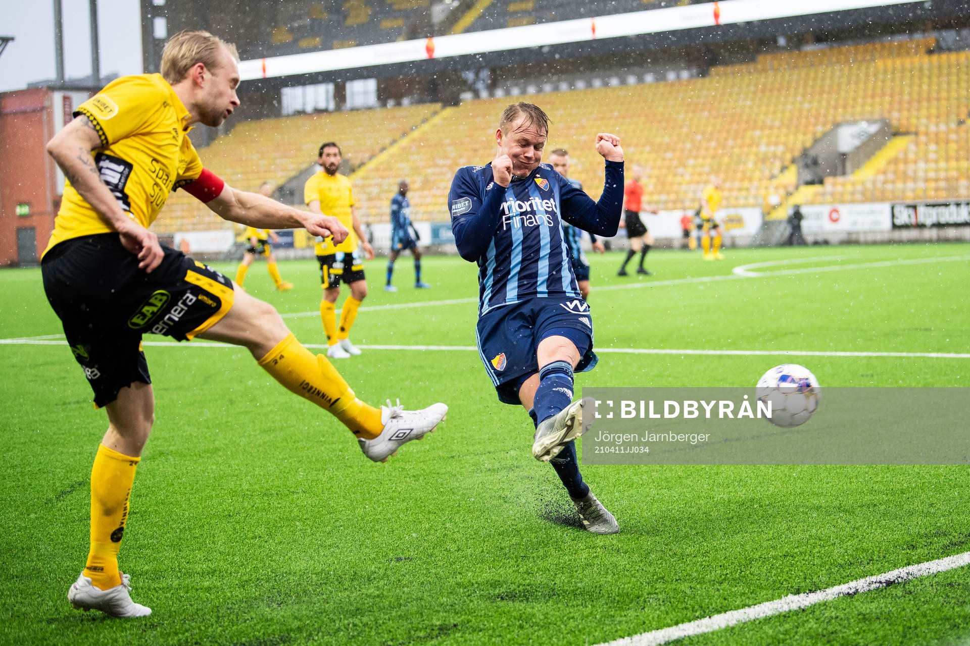 Djurgårdens Elliot Käck och Elfsborgs Johan Larsson