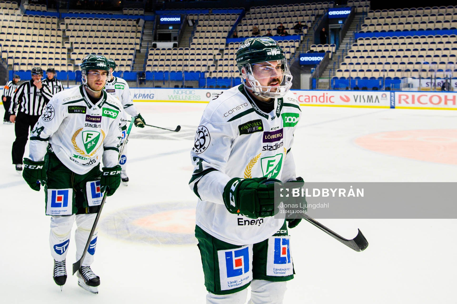 Färjestads Michael Lindqvist och Jens Westin jublar