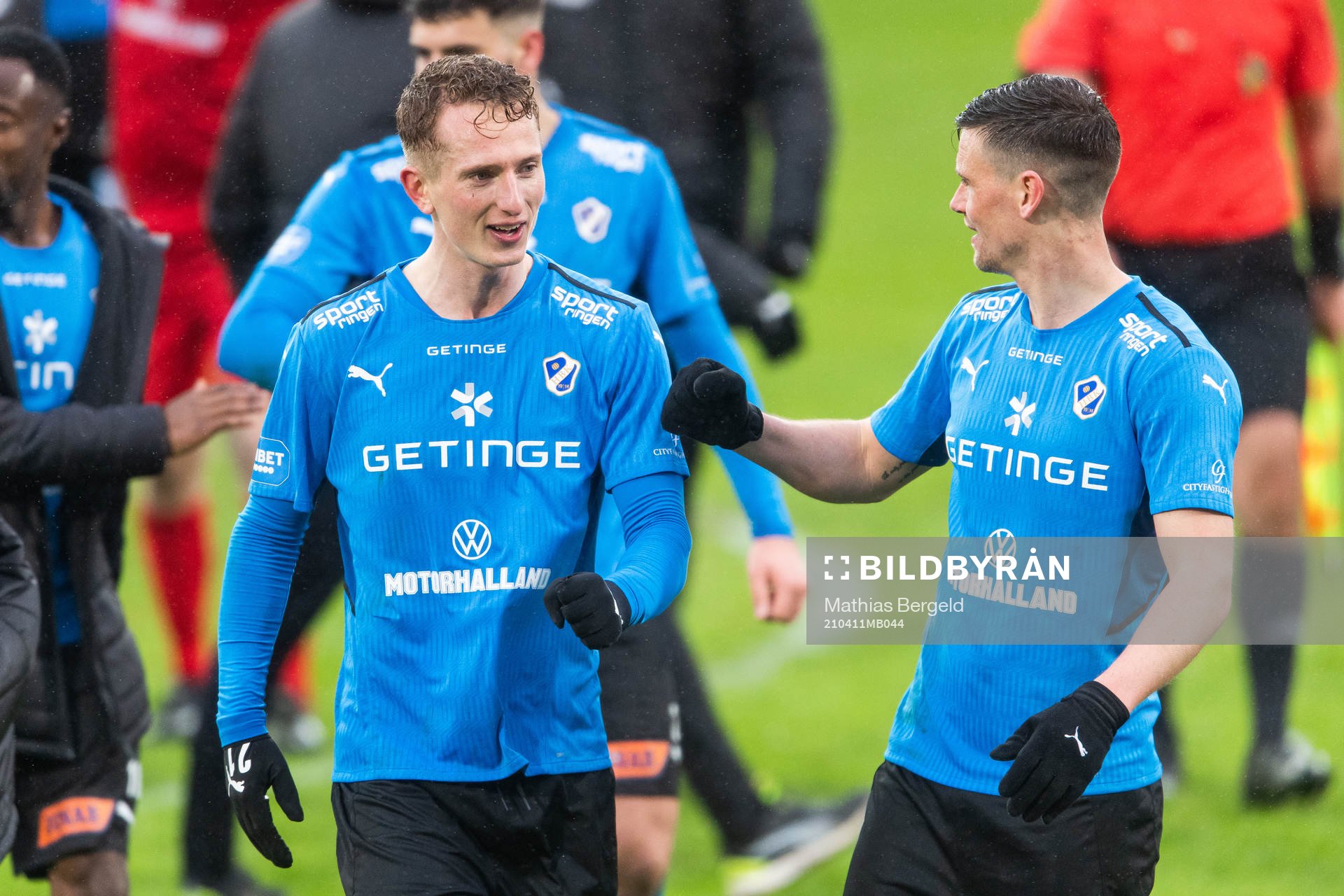 Halmstads Andreas Bengtsson och Markus Antonsson jublar