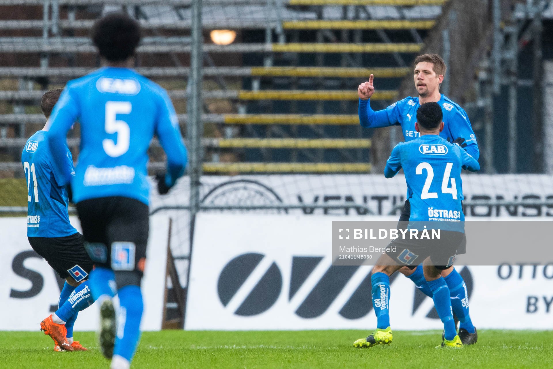 Halmstads Amir Al-Ammari jublar med målskytten till 1-0