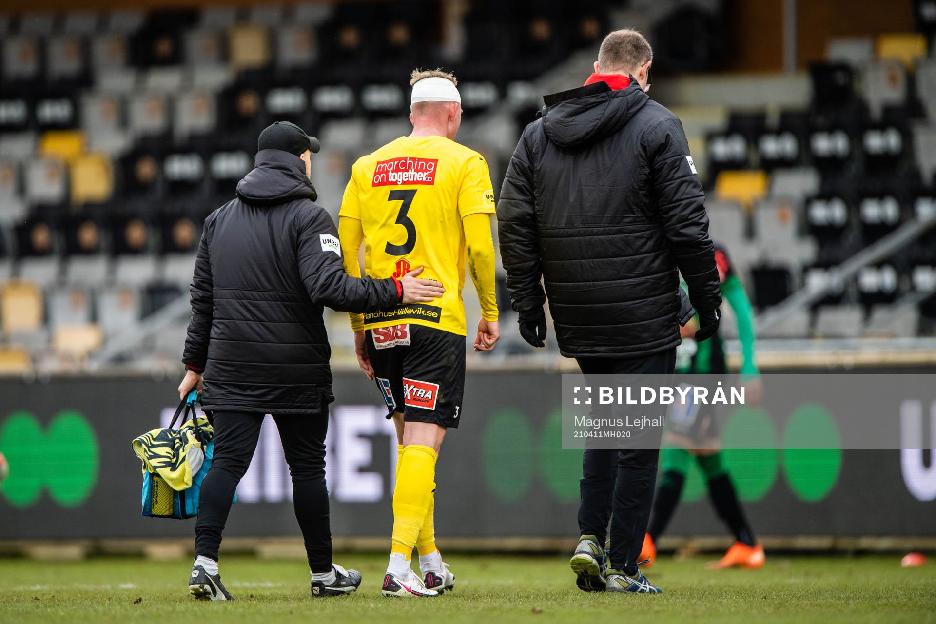 Mjällbys Daan Klinkenberg lämnar plan