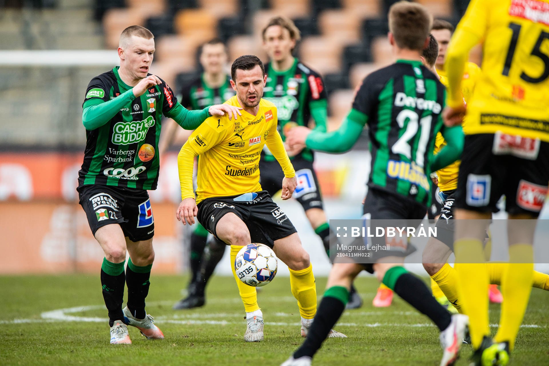 Mjällbys Kadir Hodzic och Varbergs Anton Liljenbäck