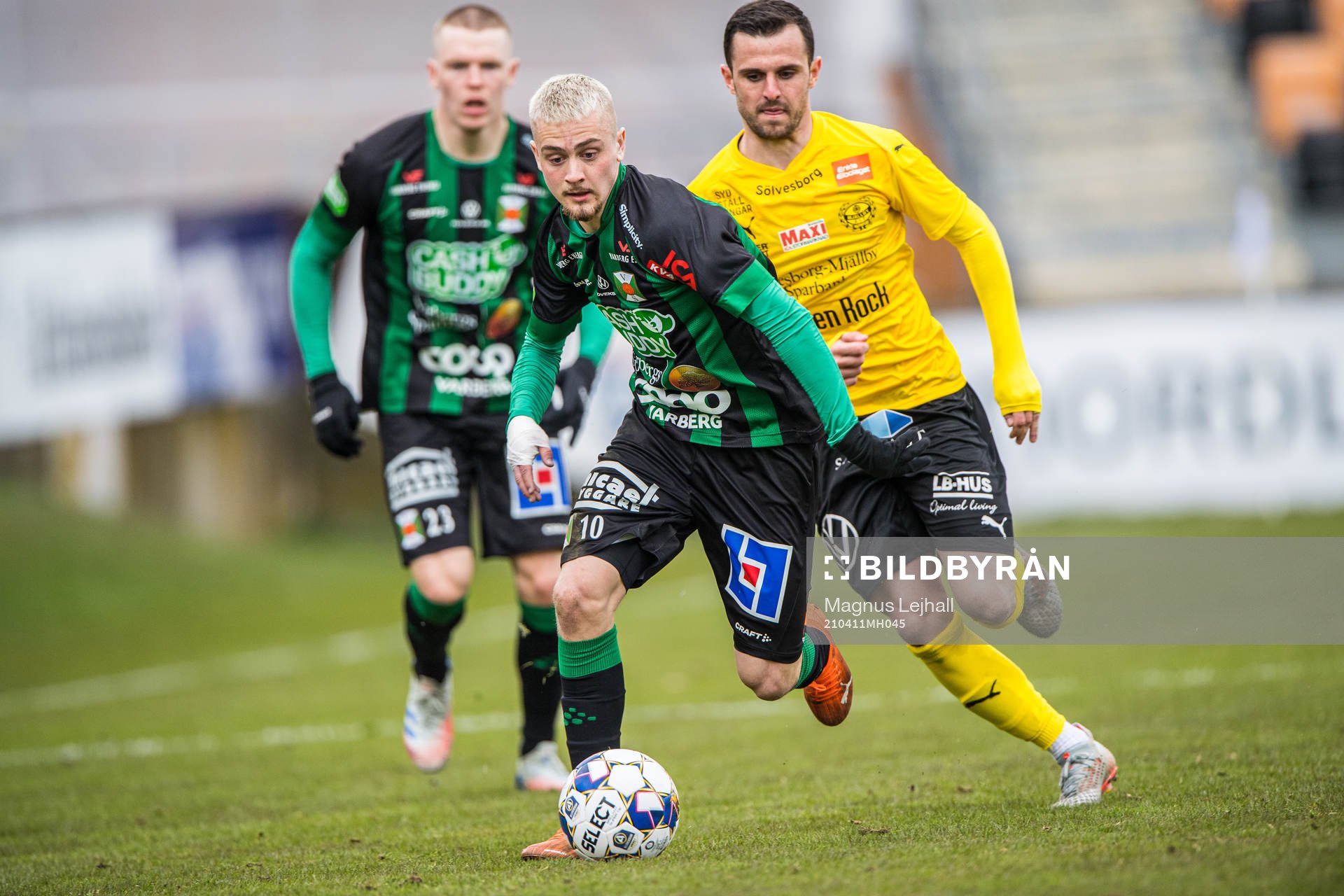 Varbergs Albin Mörfelt    och Mjällbys Kadir Hodzic