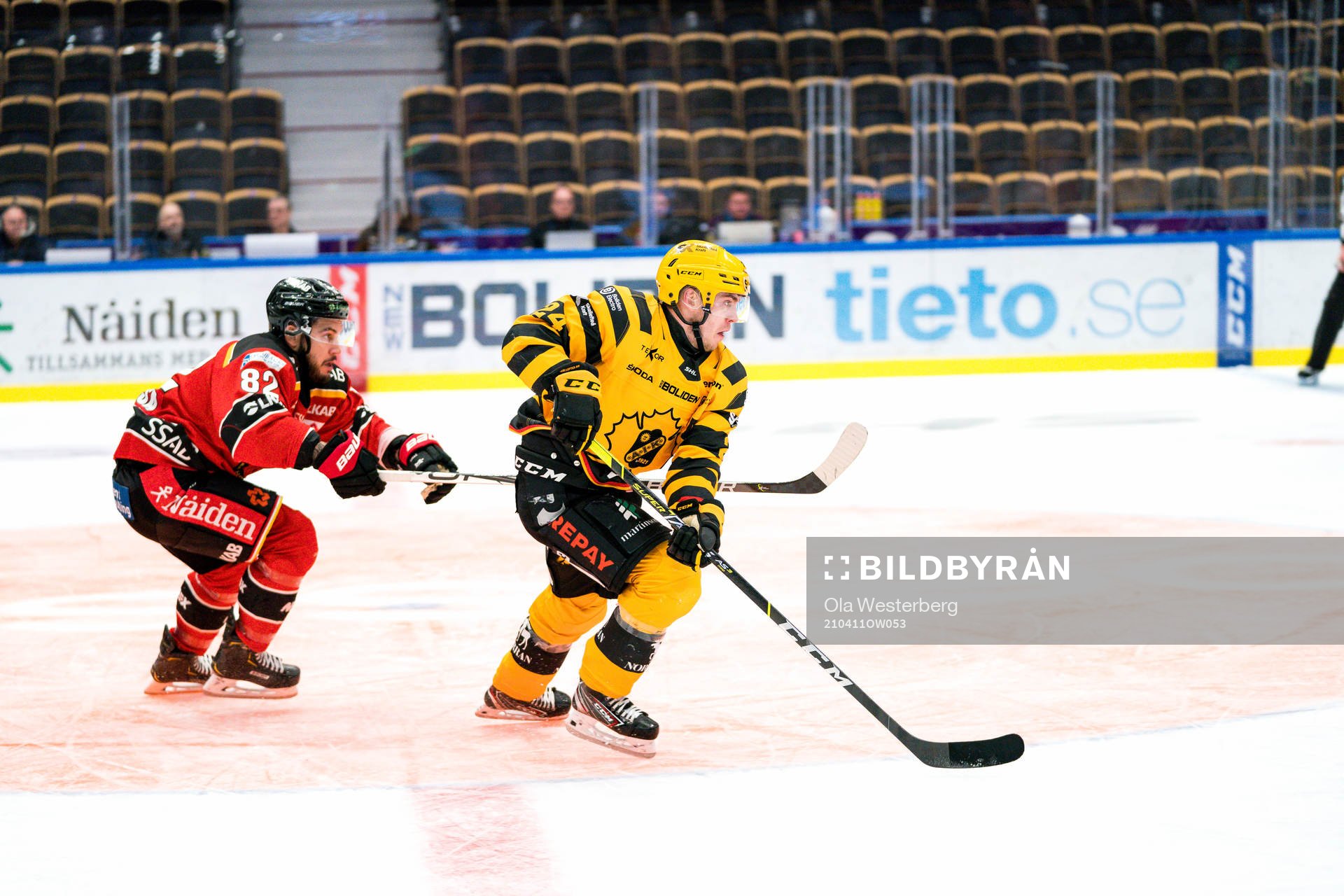 Skellefteås Andreas Wingerli och Luleås Chris Desousa