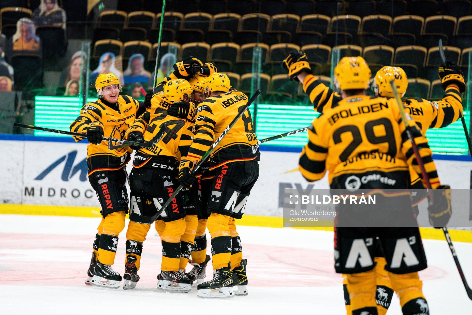 Skellefteås Niclas Burström , Melker Karlsson, Jonatan