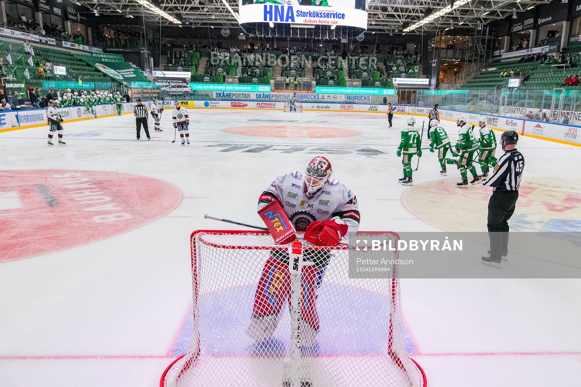 Frölundas målvakt Johan Mattsson deppar