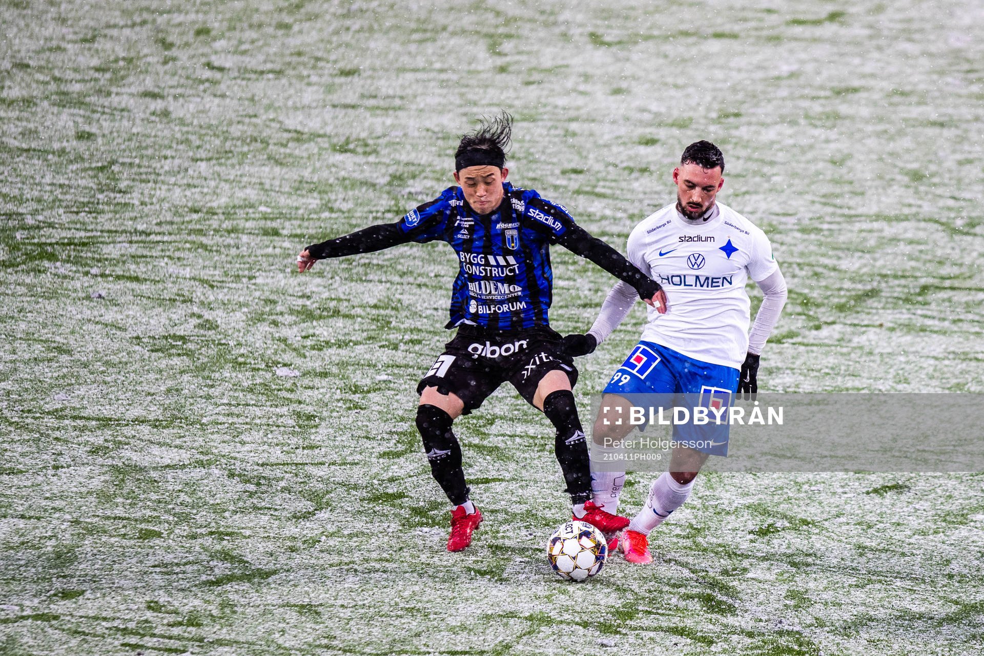 Sirius Yukiya Sugita och IFK Norrköpings Sead Haksabanovic