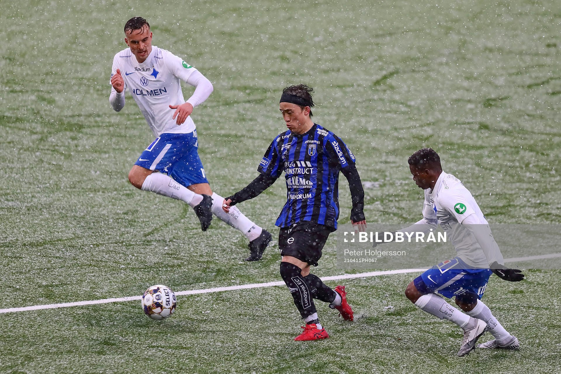 IFK Norrköpings Henrik Castegren, Sirius Yukiya Sugitaoch