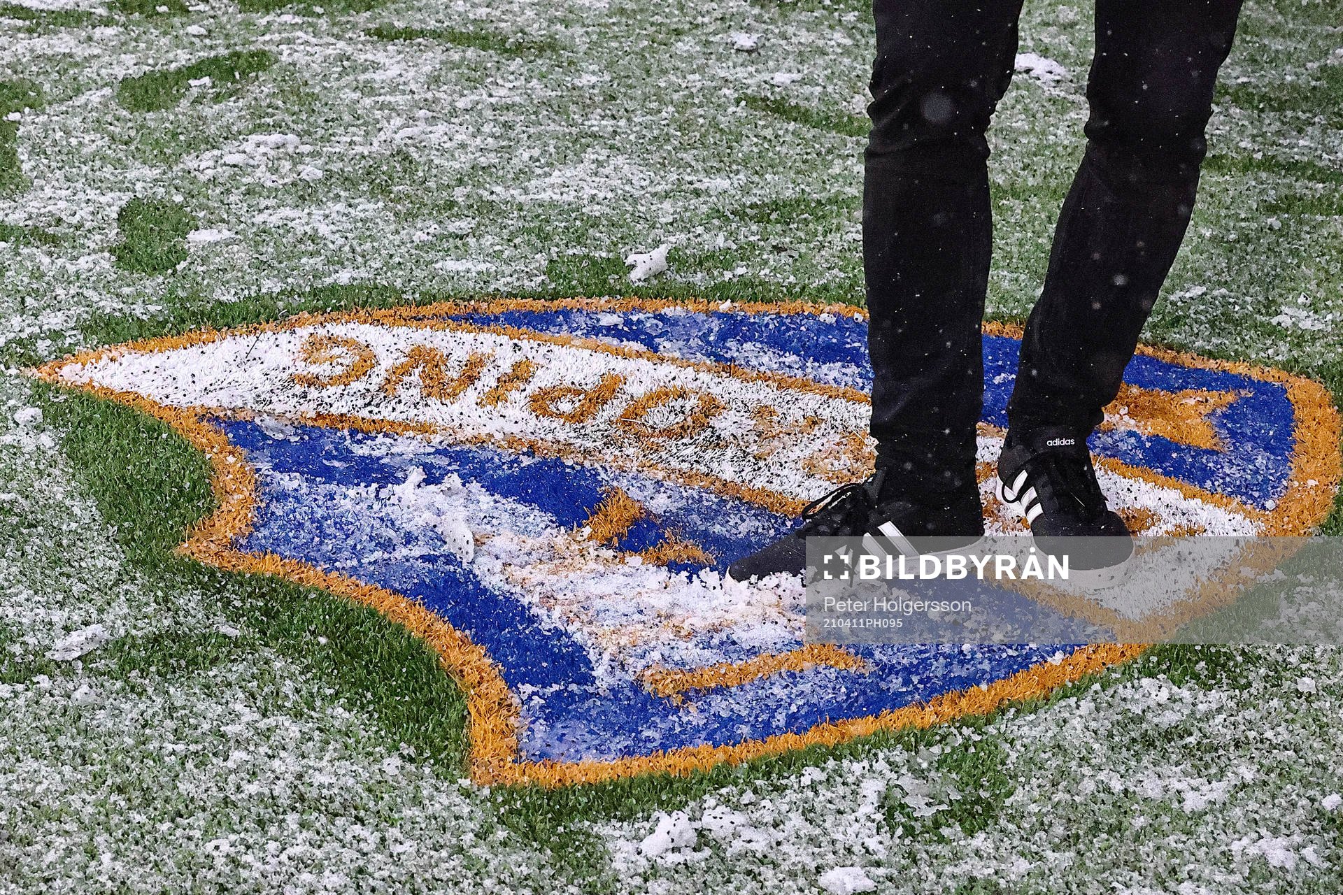 Snö på IFK Norrköpings emblem