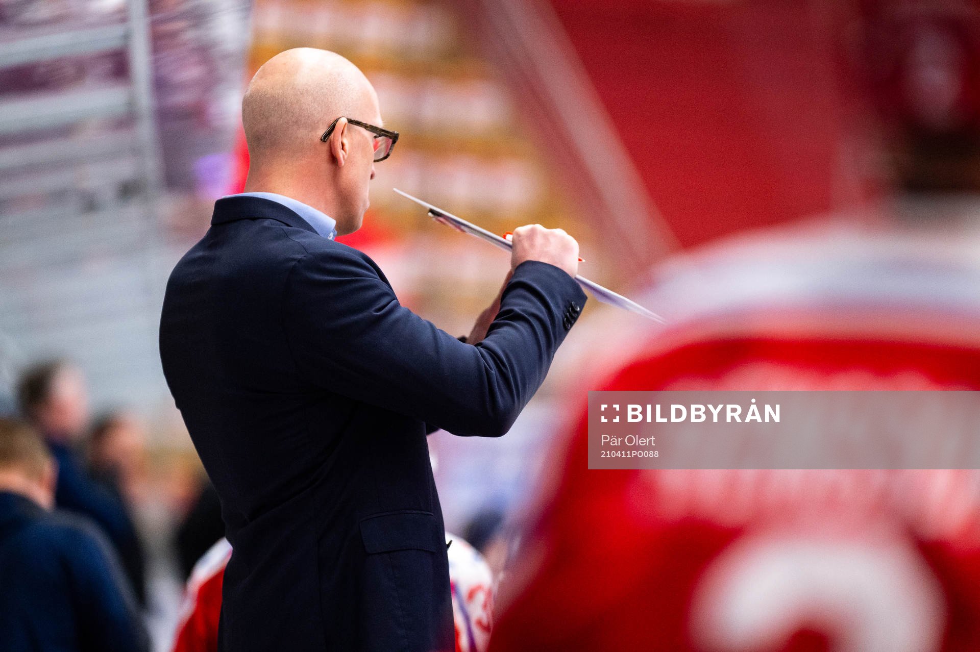 Timrås tränare Fredrik Andersson tar timeout